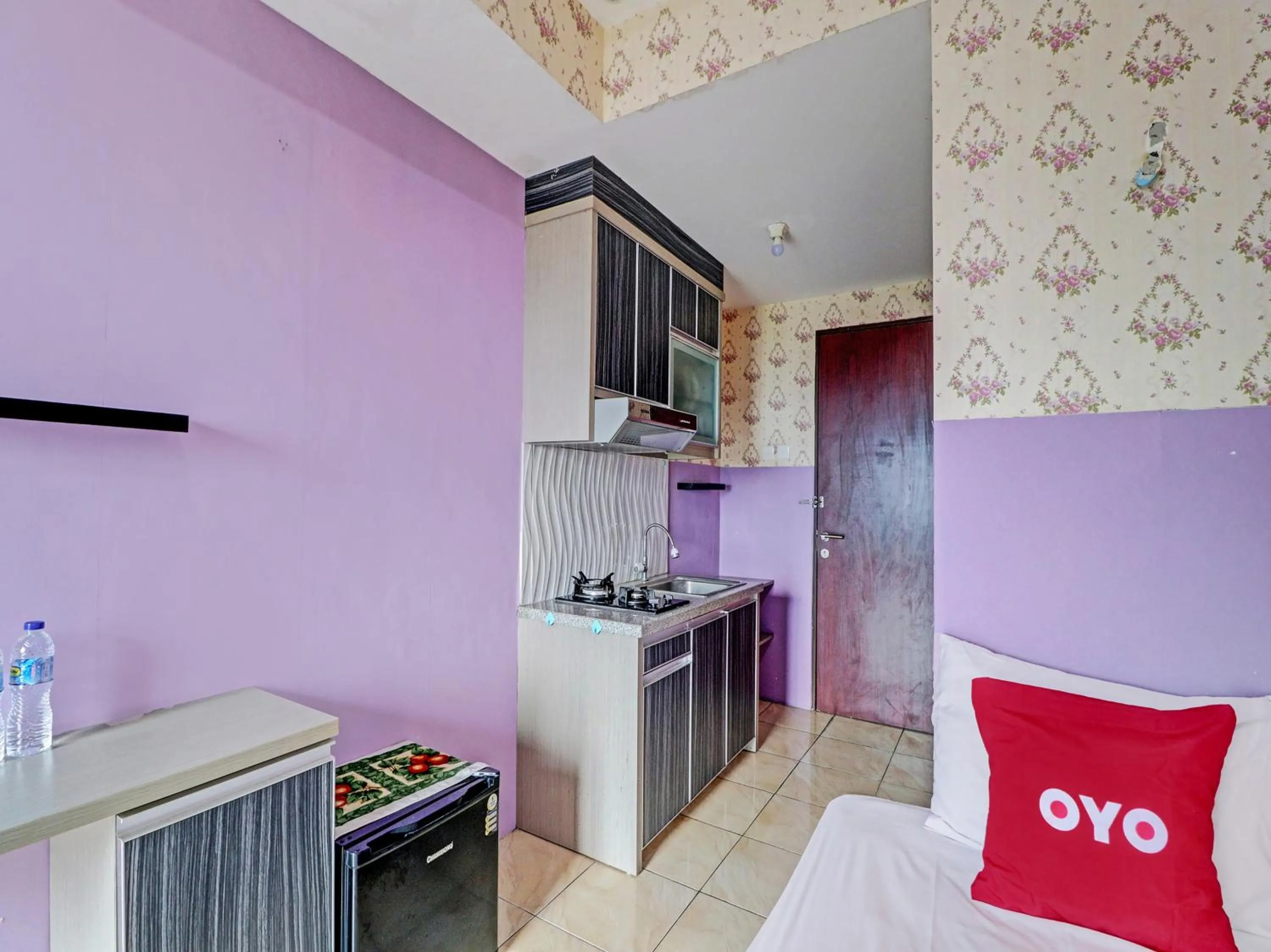 Bedroom in OYO Life 92735 Apartemen Tamansari Panoramic By Santuy