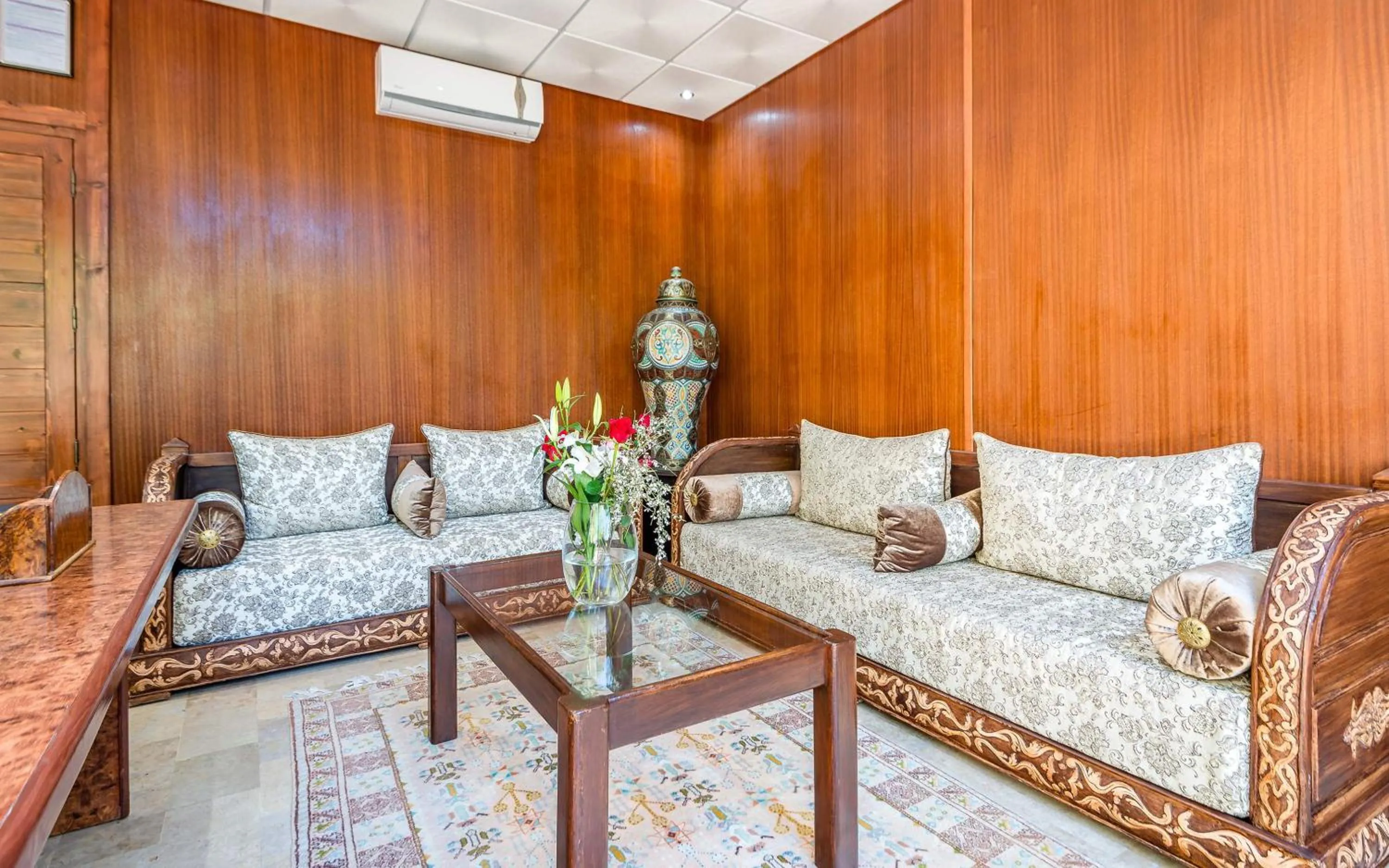 Living room in Hivernage Secret Suites & Garden