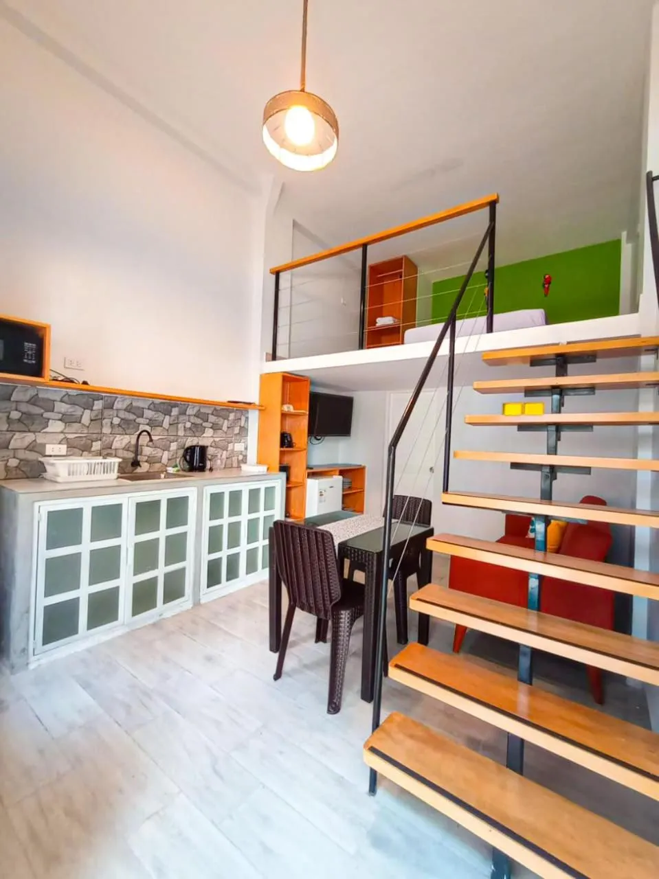 Living room in La Quinta Loft Apartments