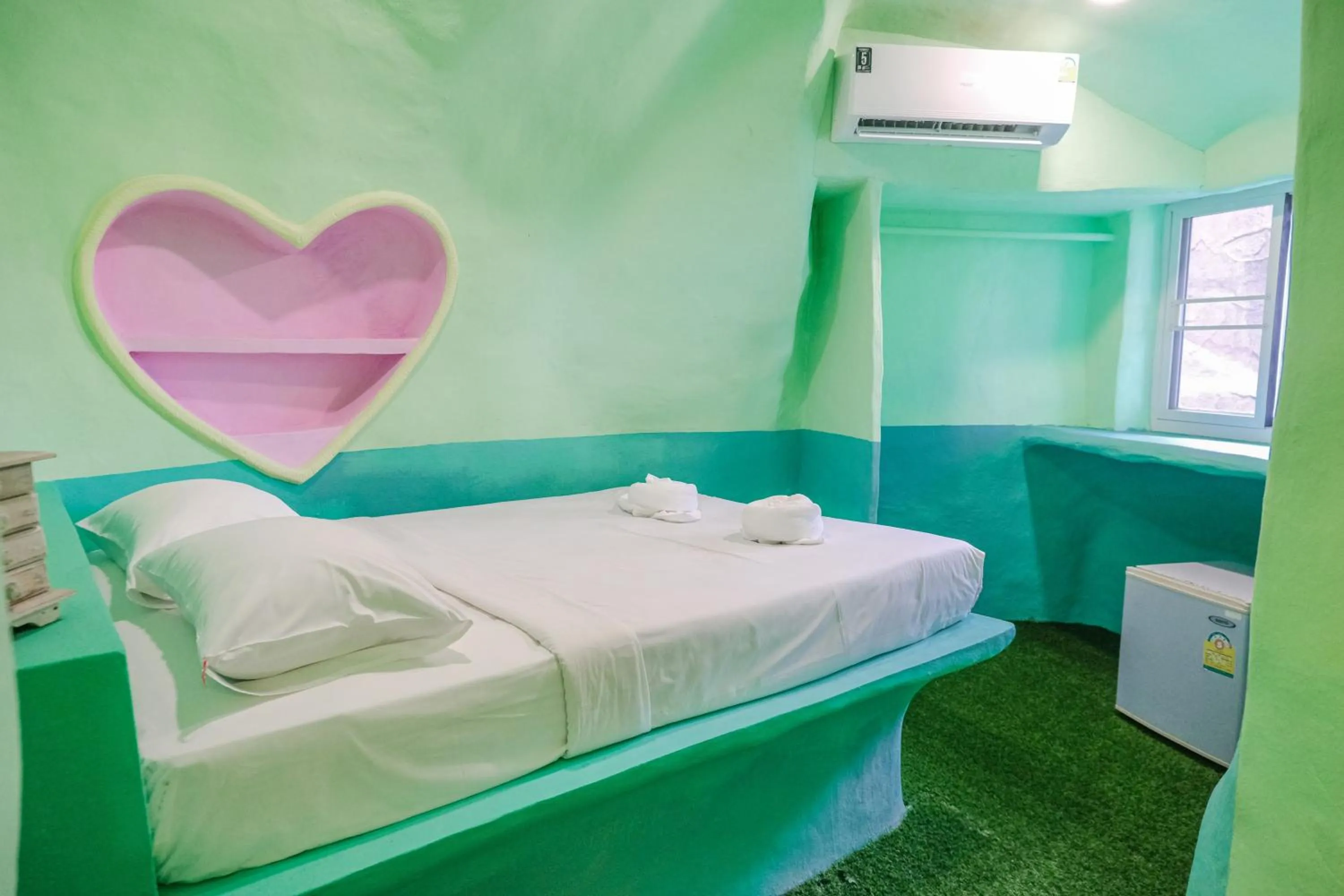 Bedroom, Bed in Bangmara Hill