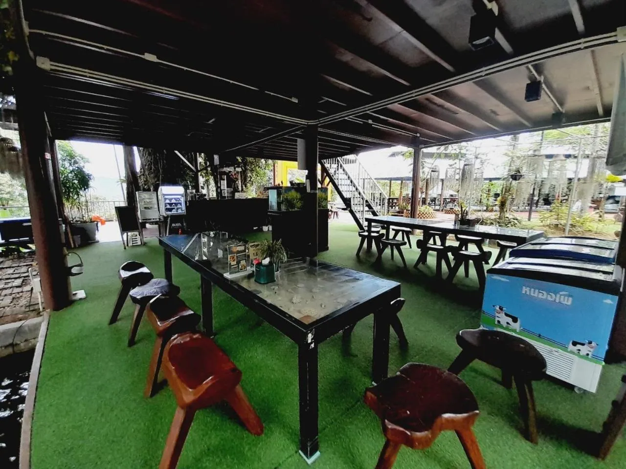 Seating area in Bangmara Hill