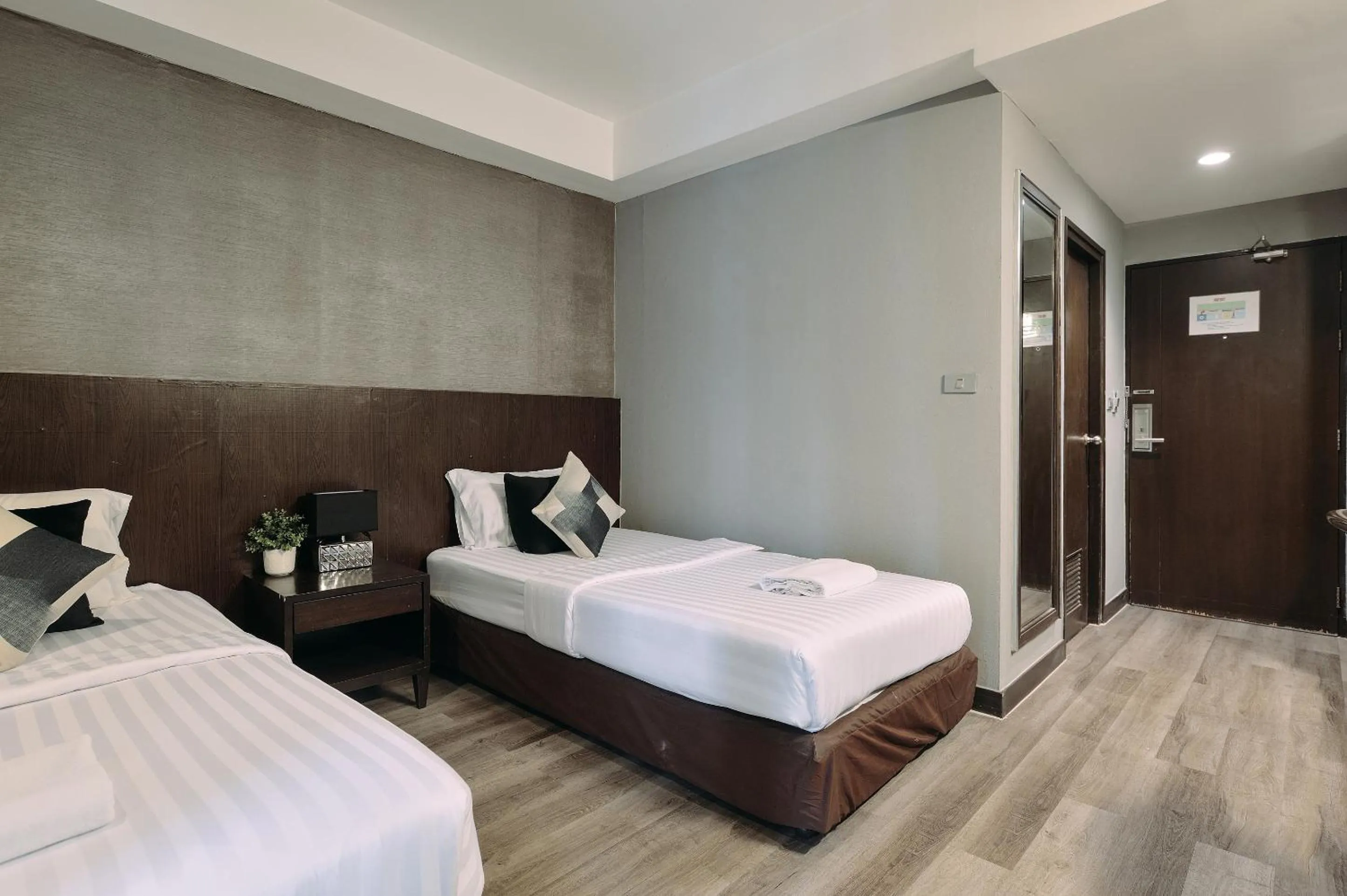 Bed in Tori crown hotel