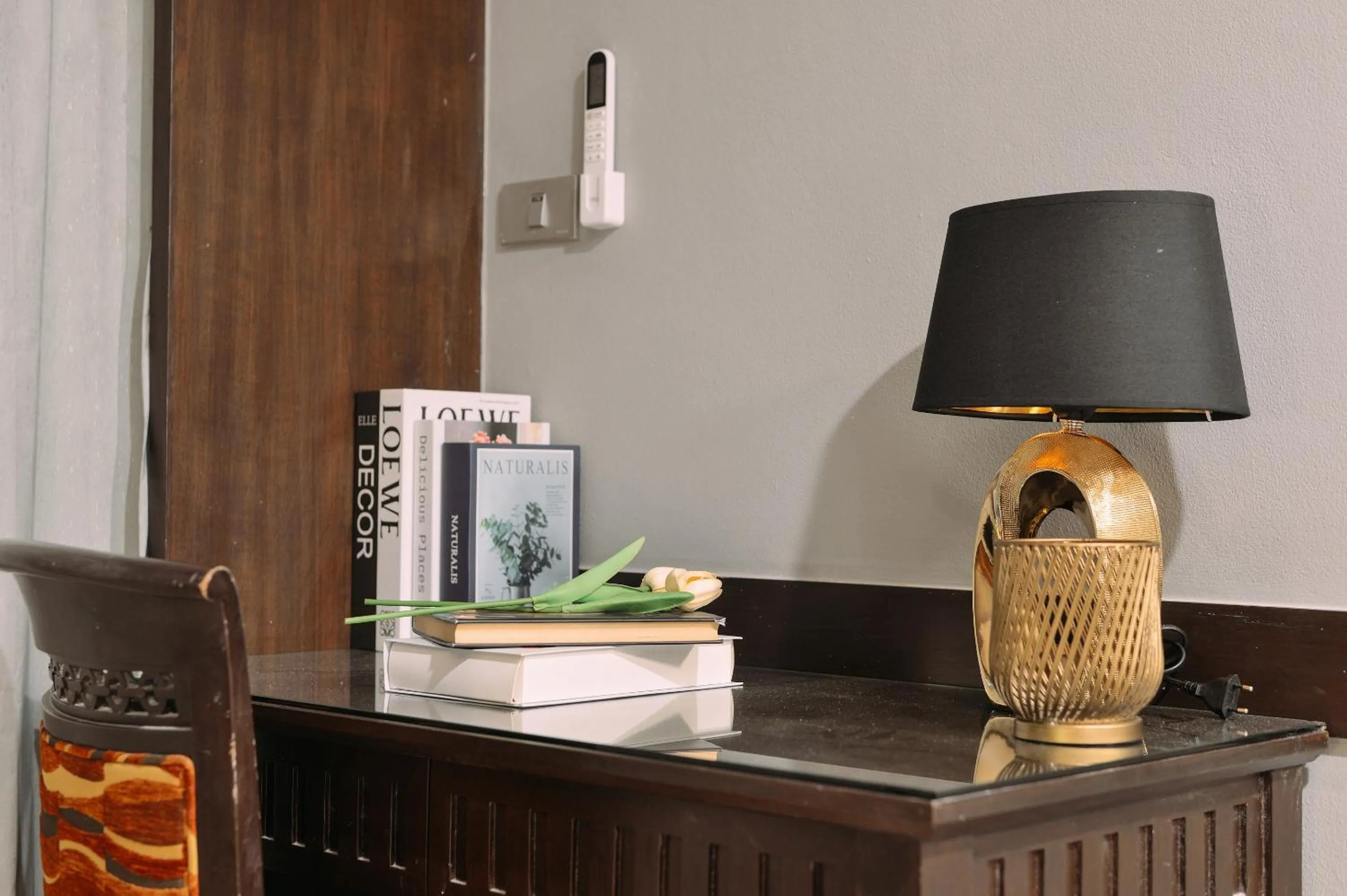 hair dresser in Tori crown hotel