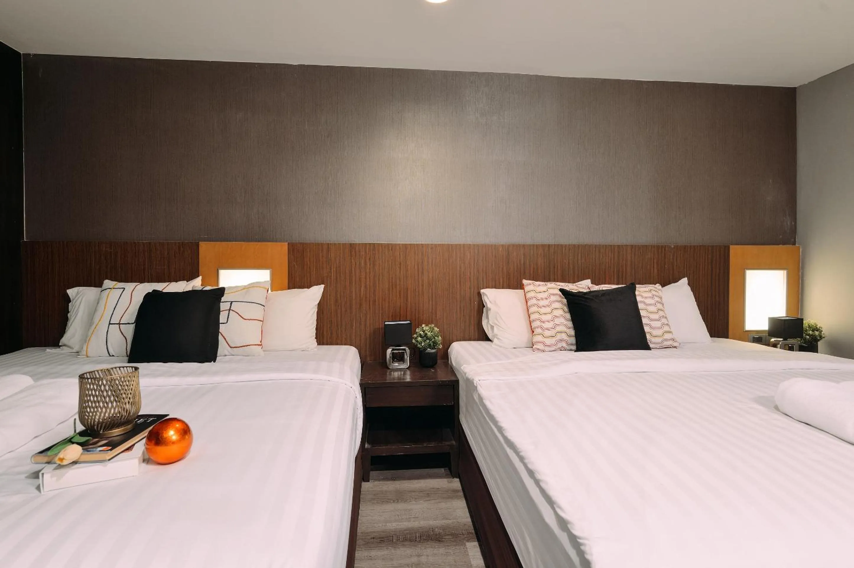 Bed in Tori crown hotel