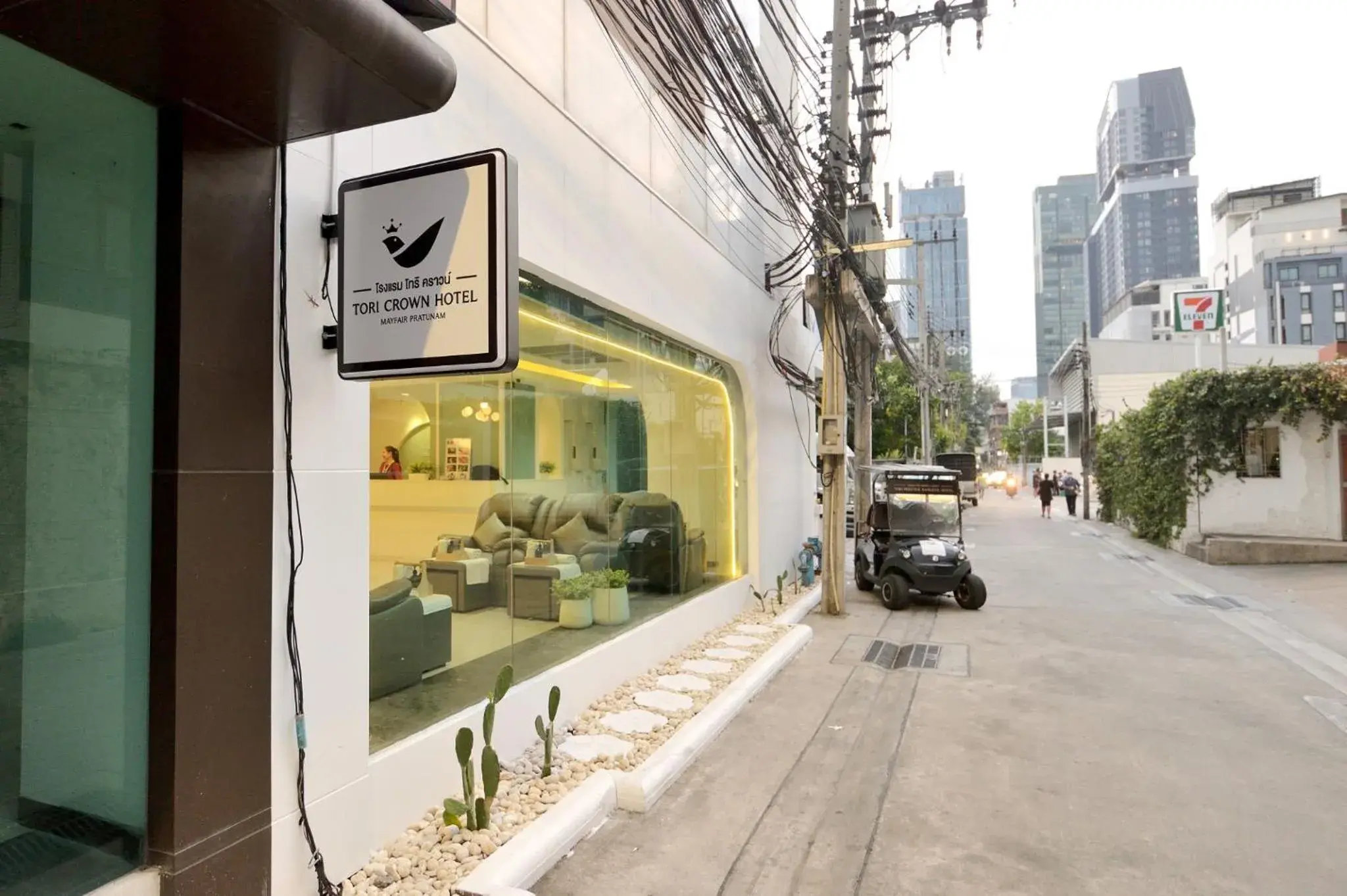 Property building in Tori crown hotel Property building in Tori crown hotel