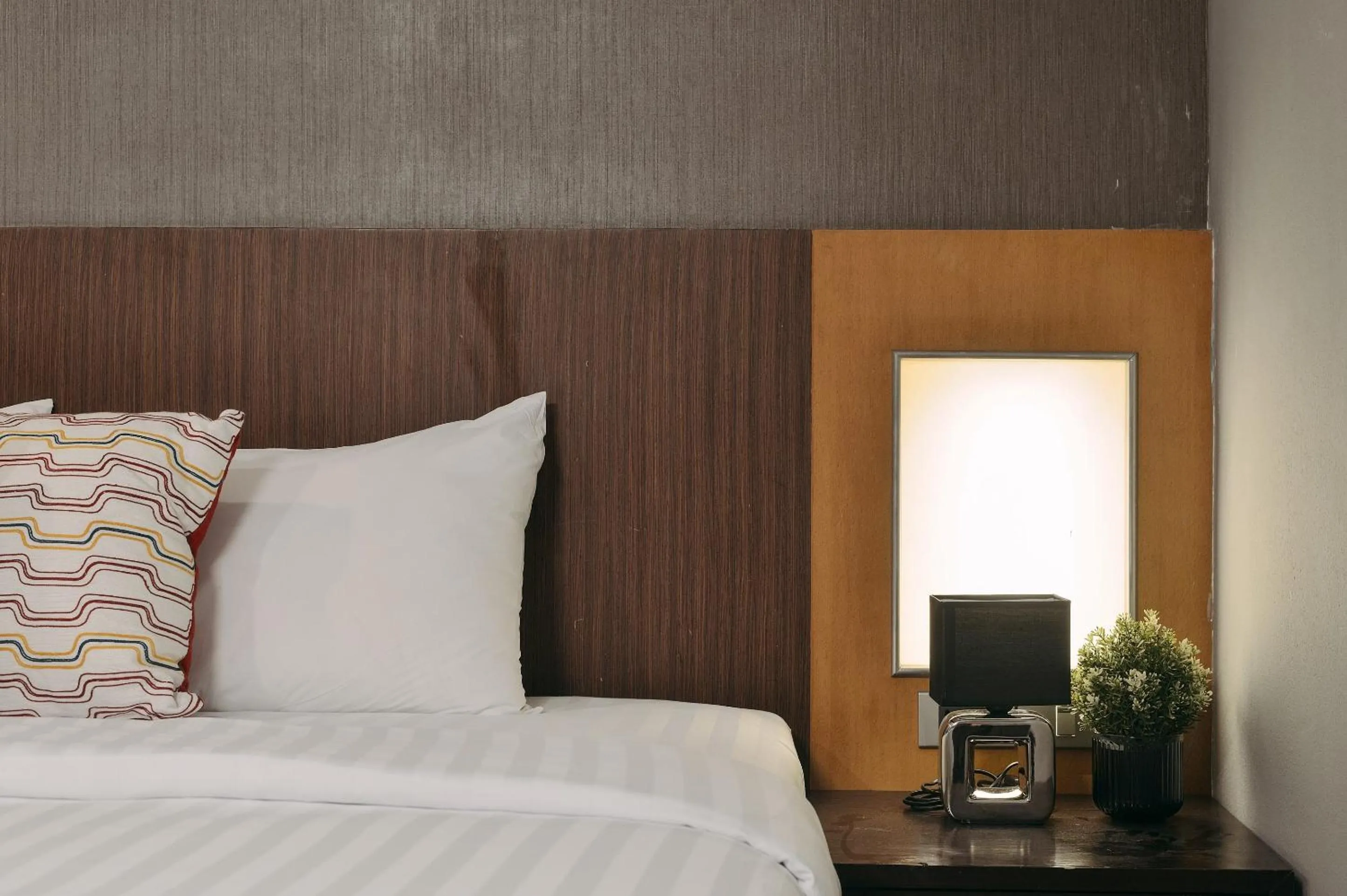 Bed in Tori crown hotel