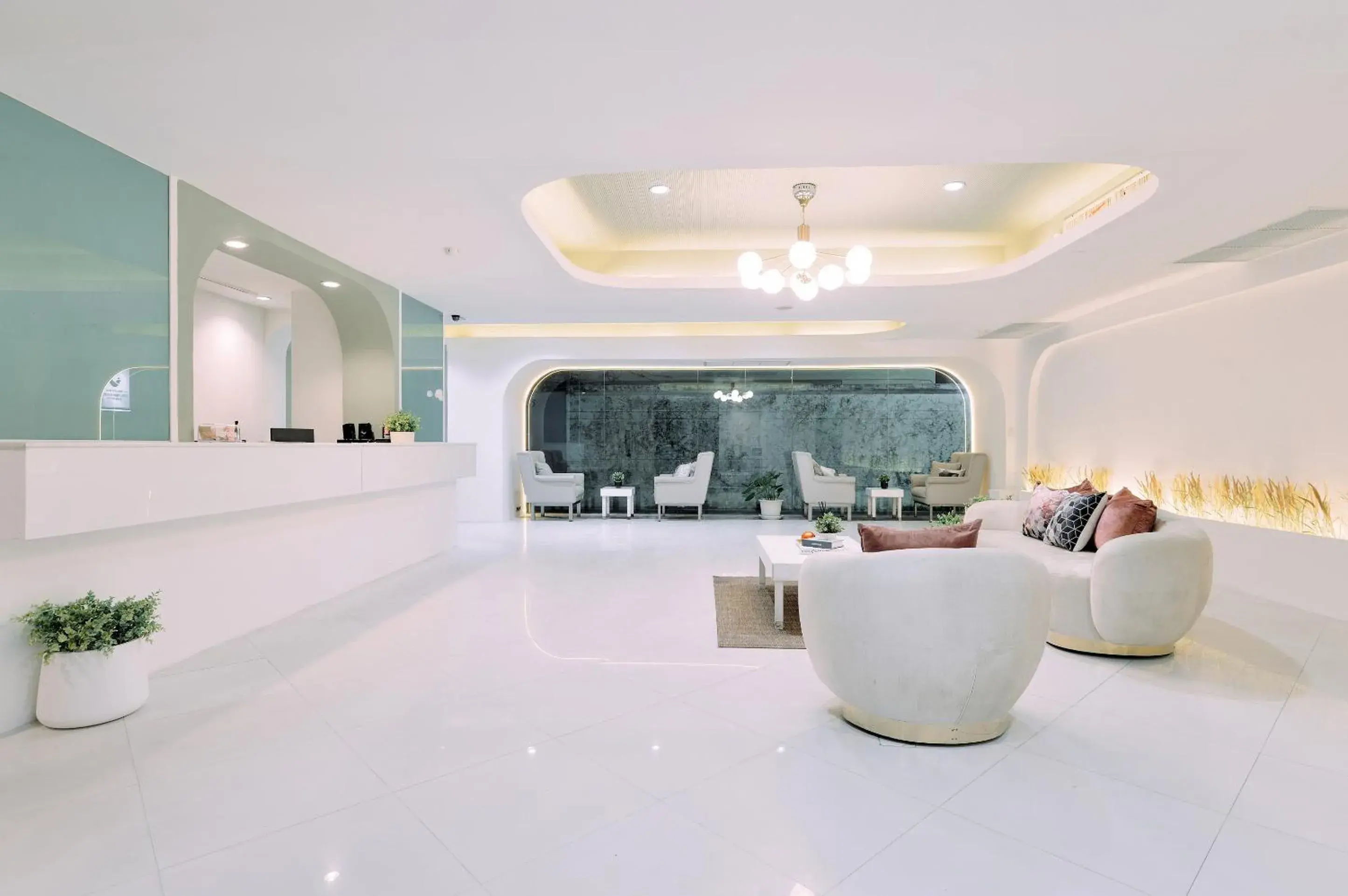 Lobby or reception in Tori crown hotel Lobby or reception in Tori crown hotel