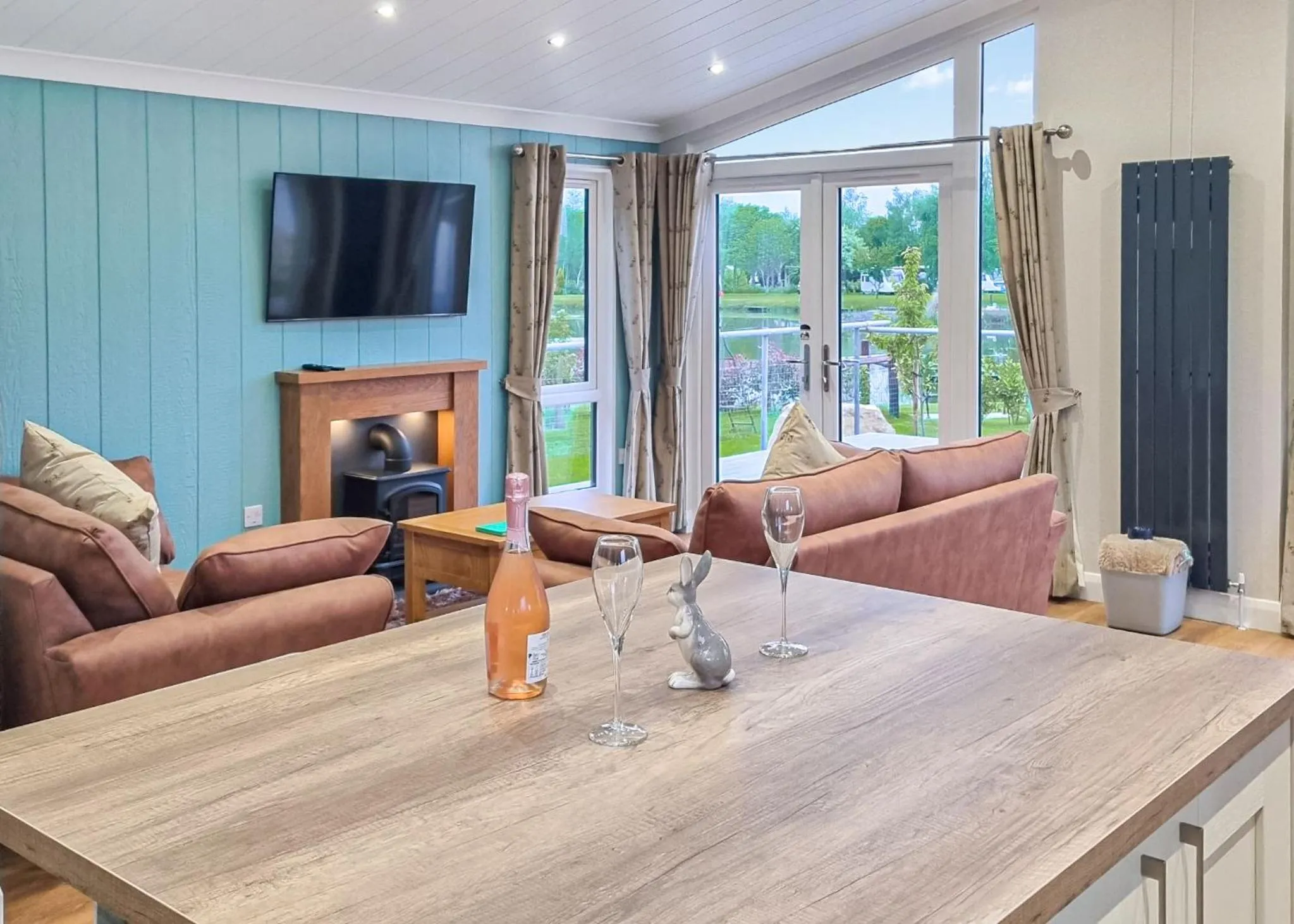 Property building in Lakeside Luxury Lodges