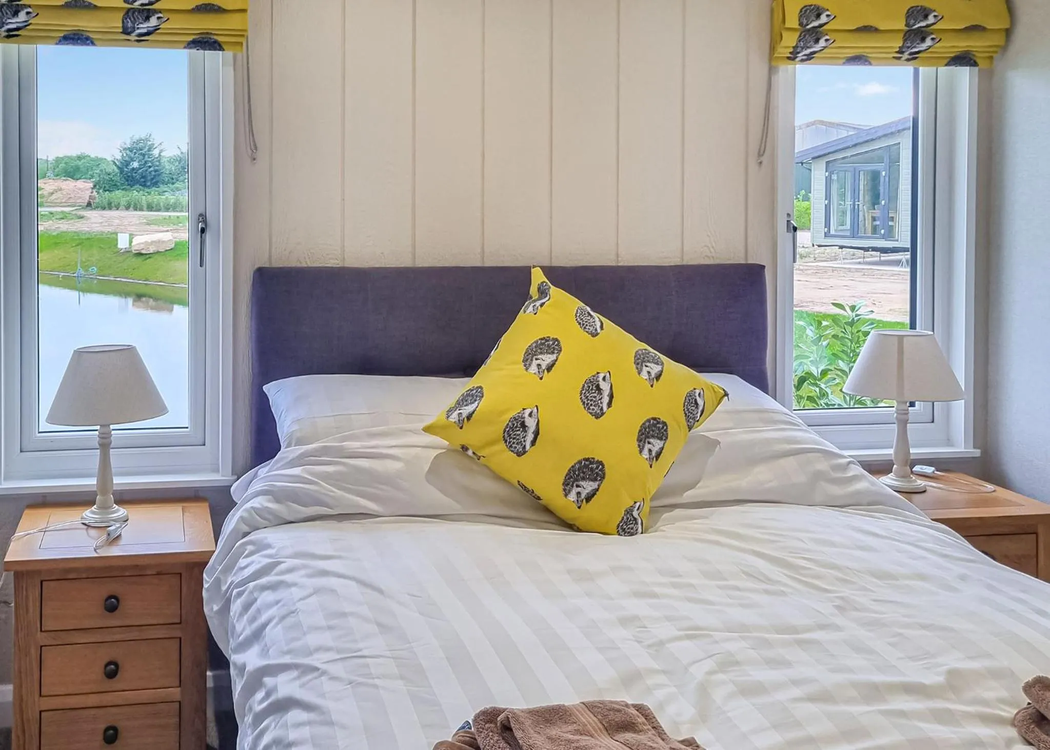 Property building, Bed in Lakeside Luxury Lodges