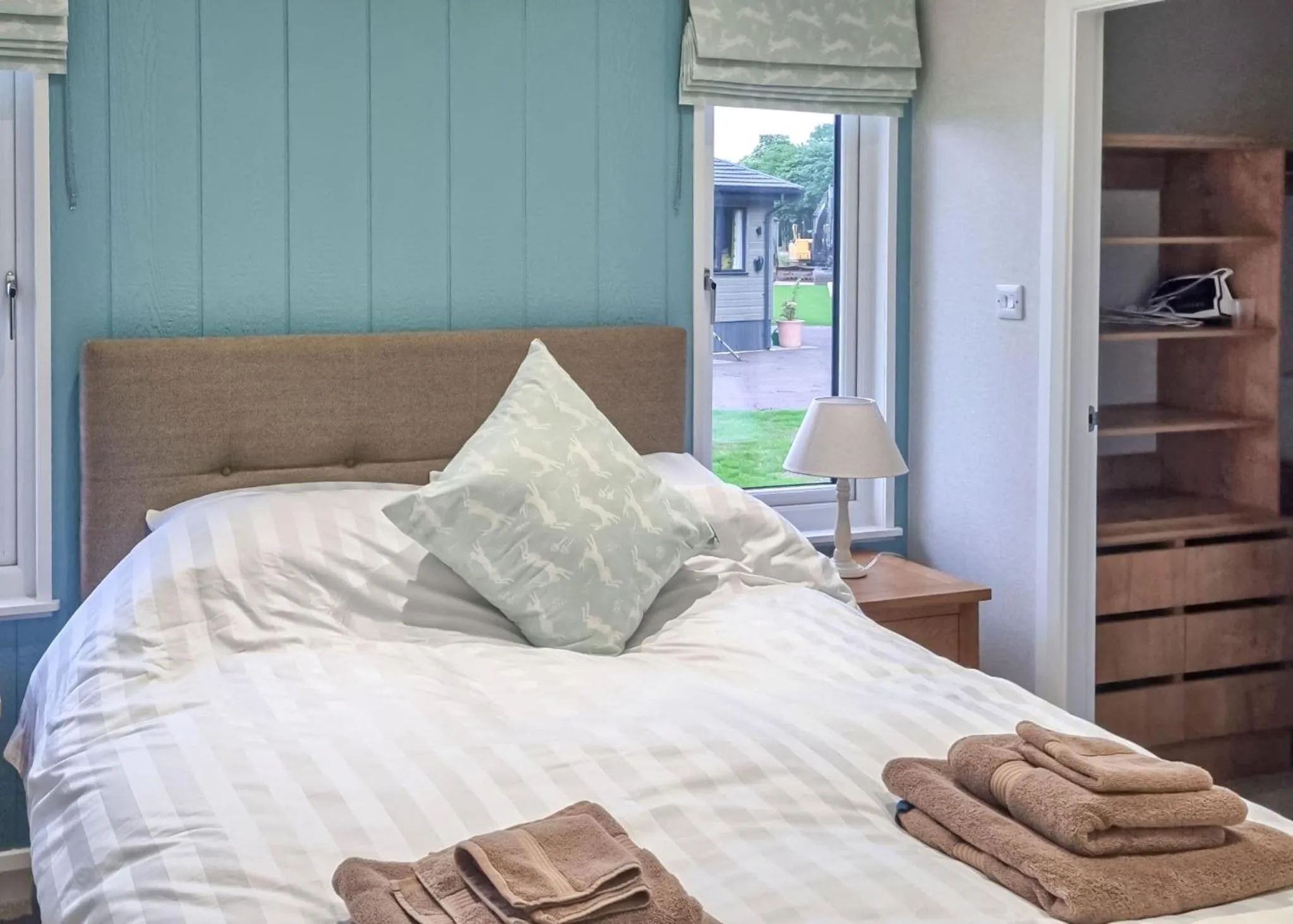 Property building, Bed in Lakeside Luxury Lodges