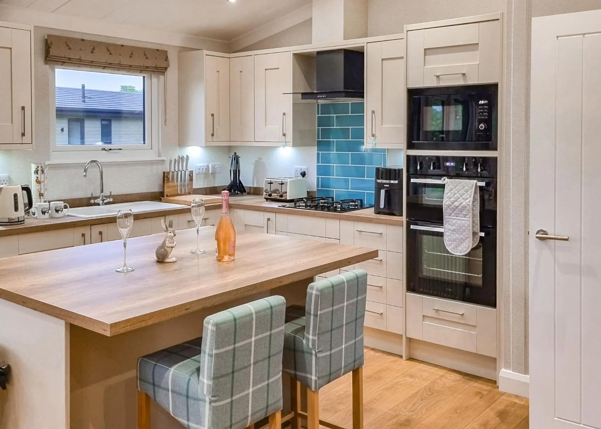 Property building in Lakeside Luxury Lodges