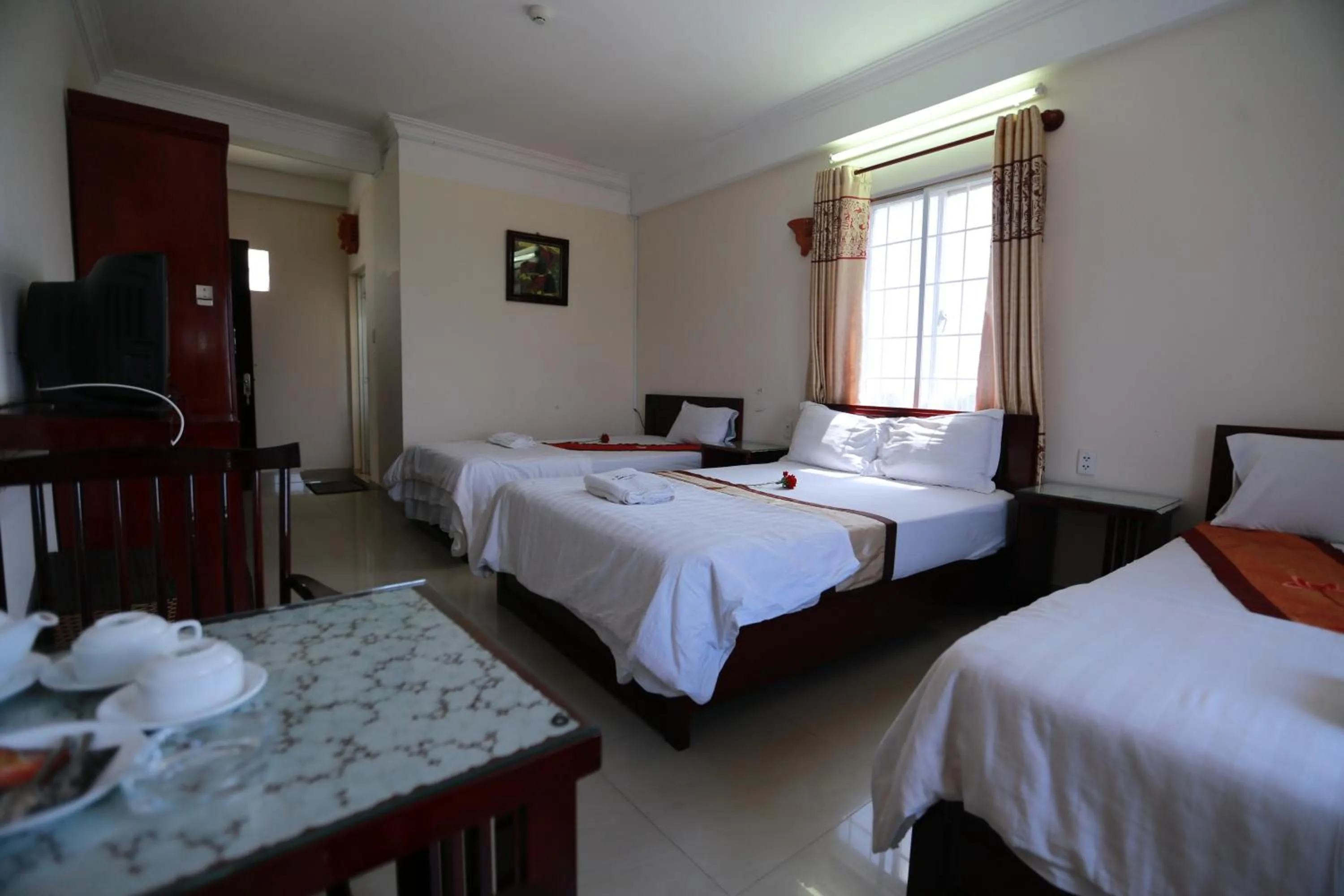 Bed in Nhiet Doi Hotel