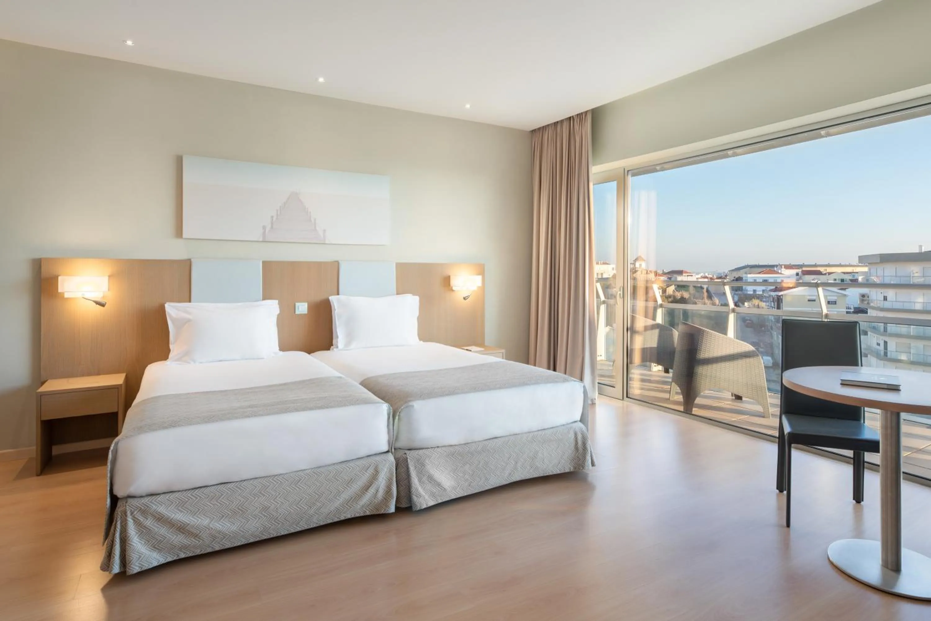 Photo of the whole room, Bed in Eurostars Oasis Plaza