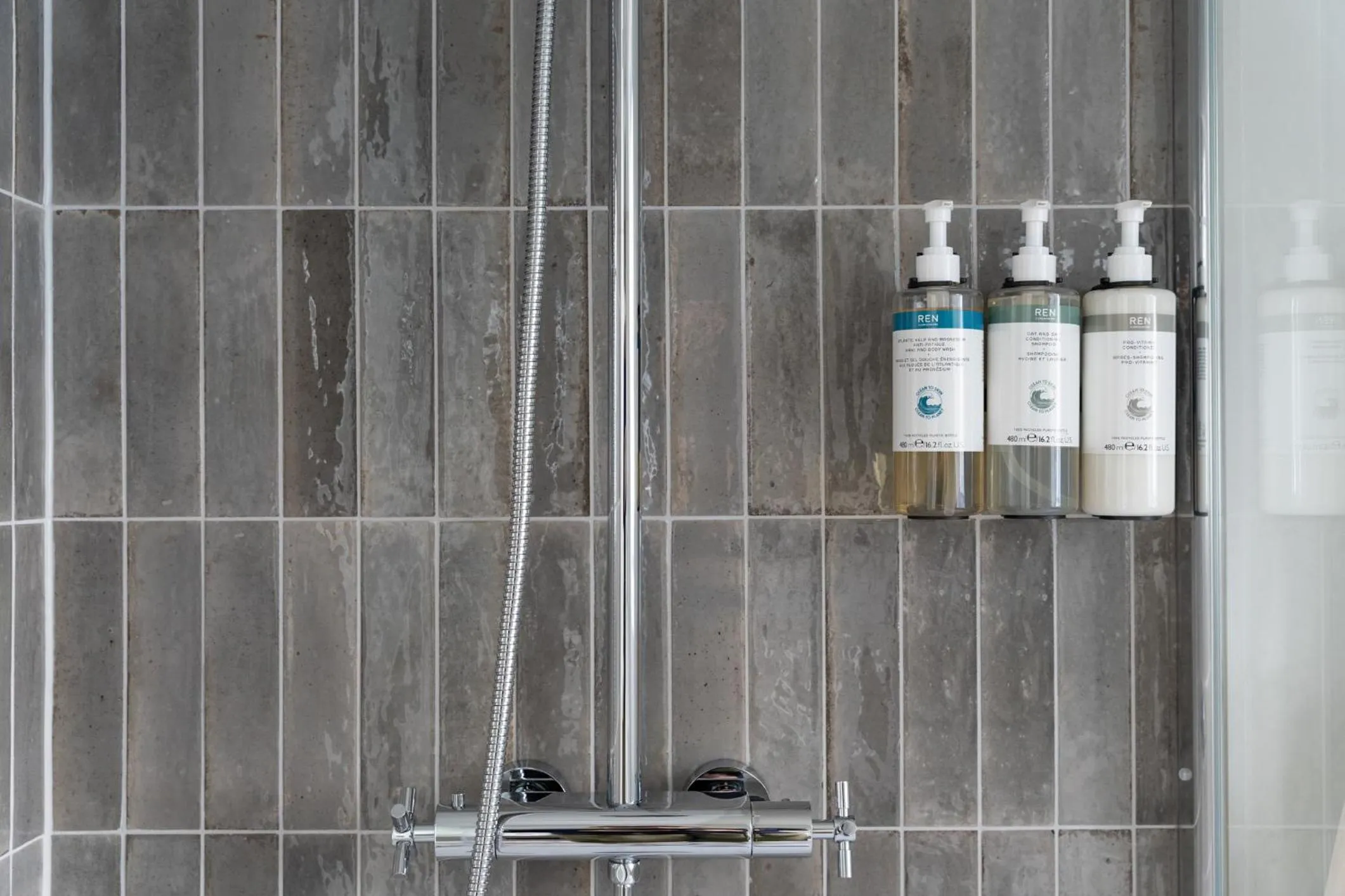 Shower in Numa Vienna Terra