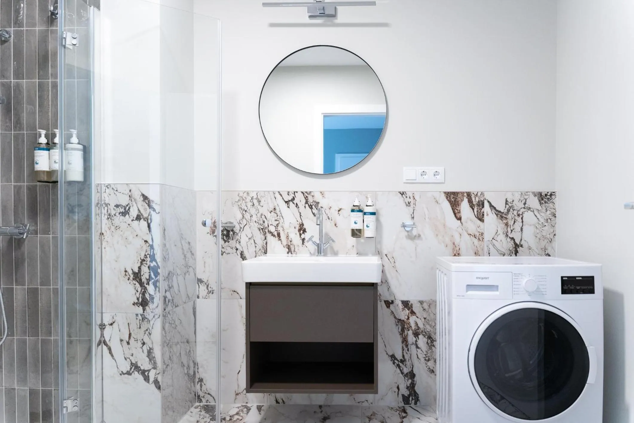 Shower in Numa Vienna Terra