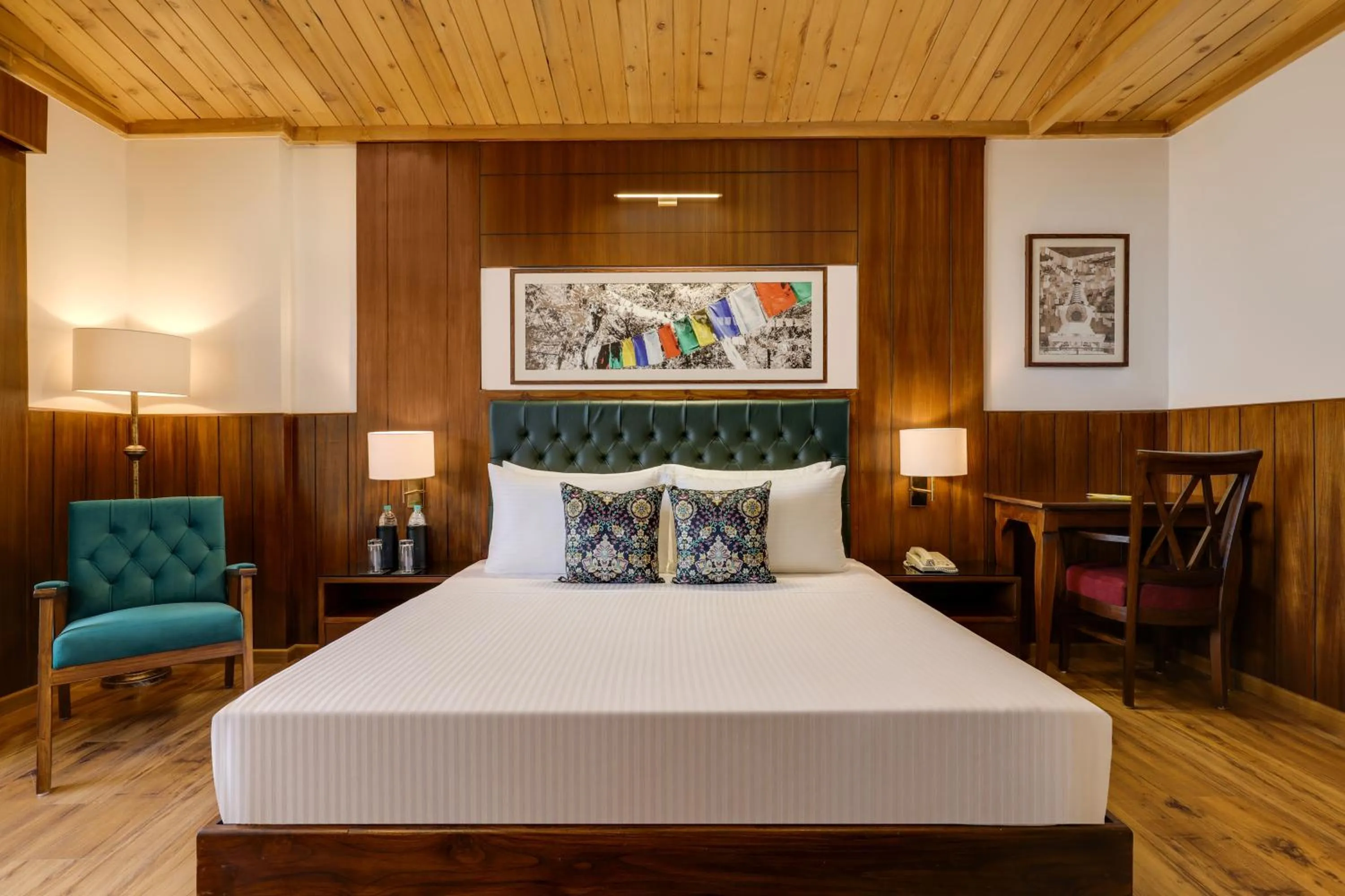 Bedroom, Bed in Lemon Tree Hotel, Mcleodganj