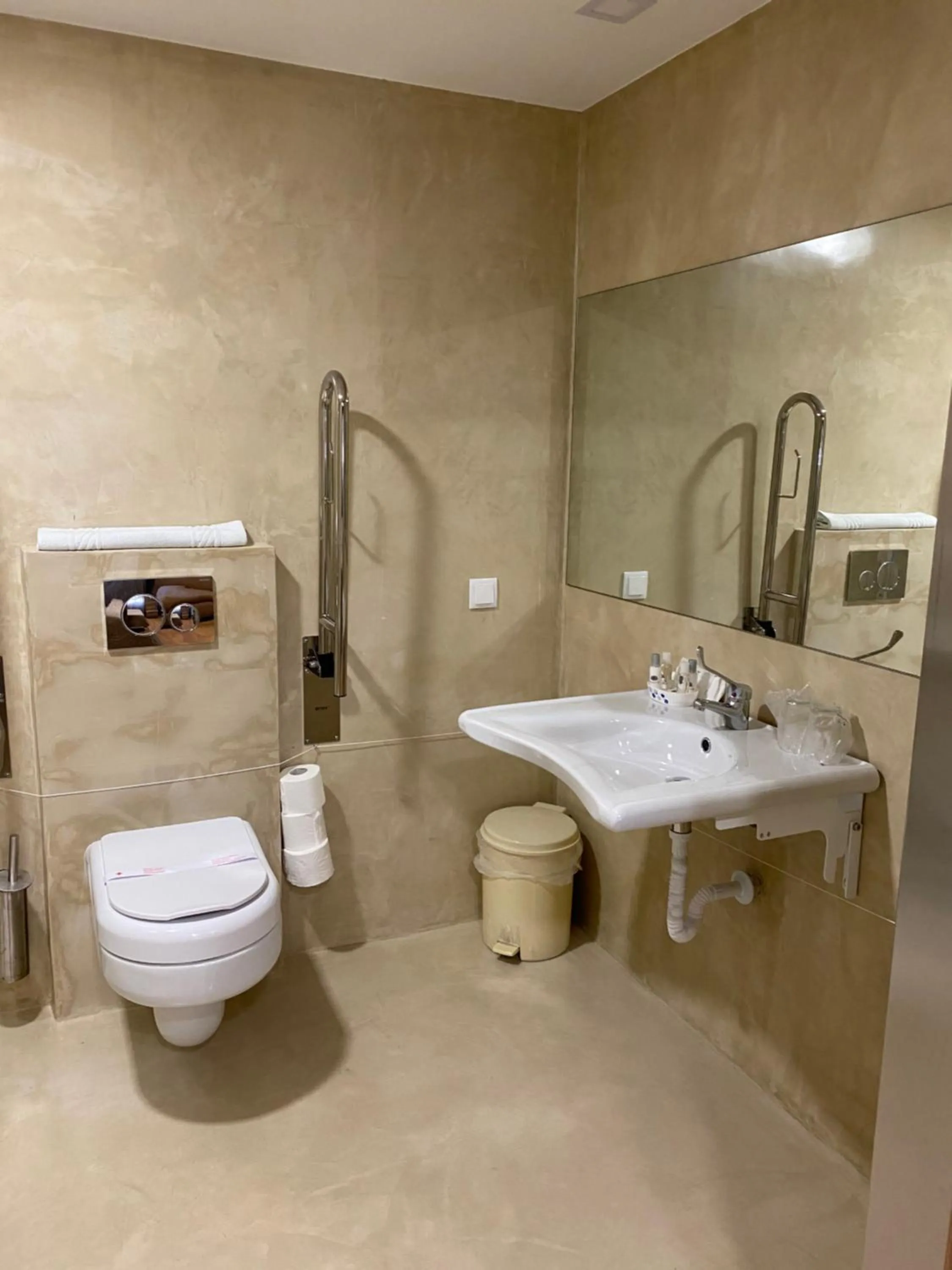 Bathroom in Hotel Paiva