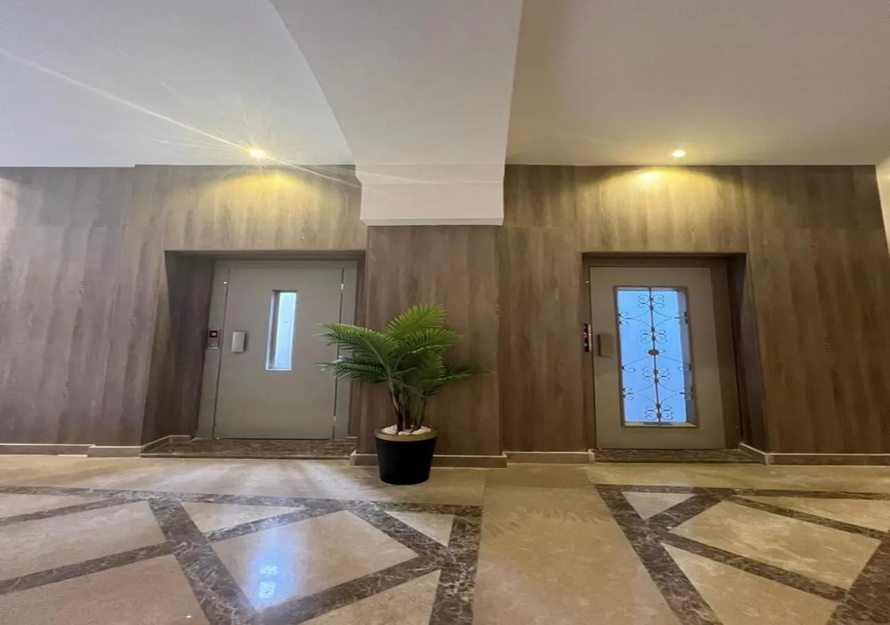 elevator in Rotana Palace Suites