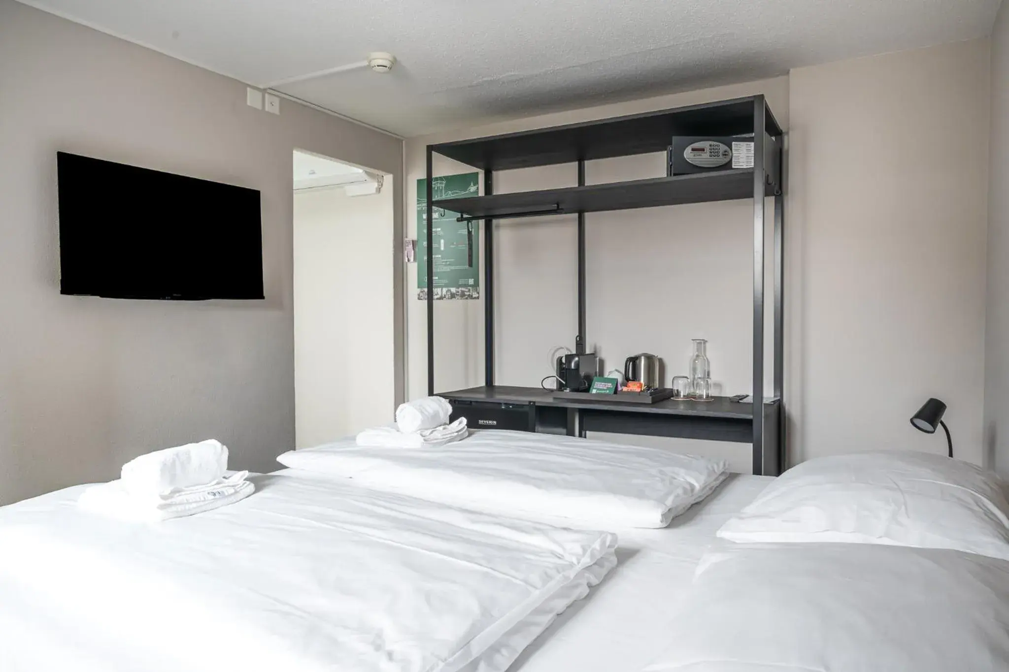 Superior Twin Room in Hotel Goldener Stern - Self check-in Superior Twin Room in Hotel Goldener Stern - Self check-in