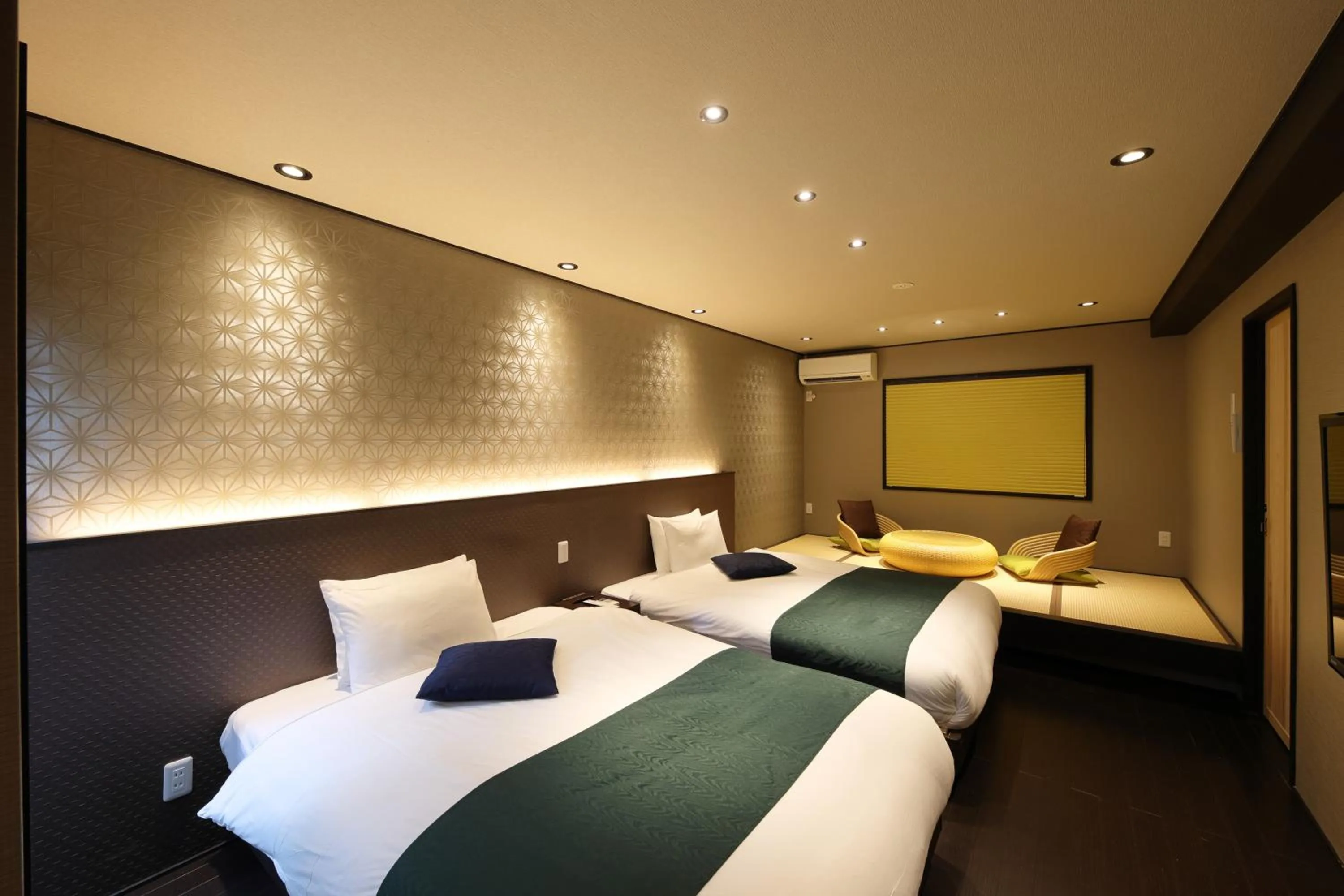 Family Room with Terrace in 京都 Ayanishiki 島原大門邸