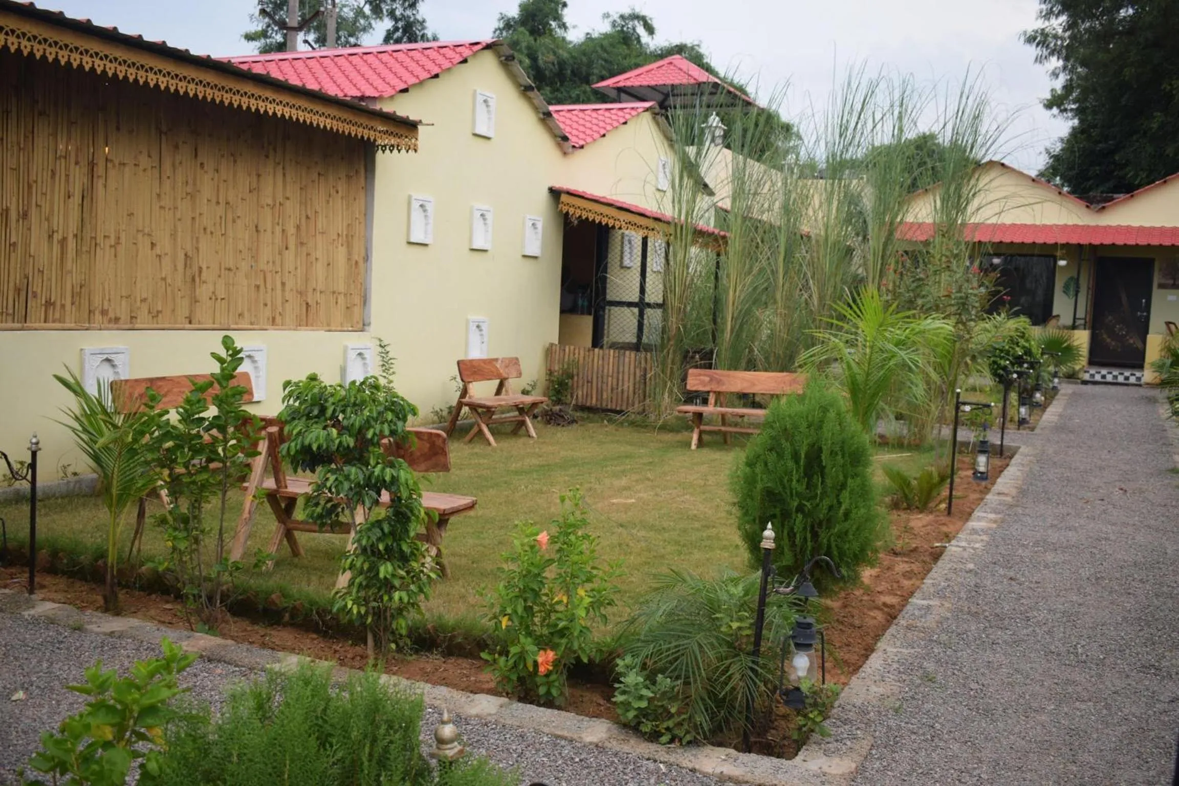 Restaurant/places to eat in Rann Meadows Ranthambhore