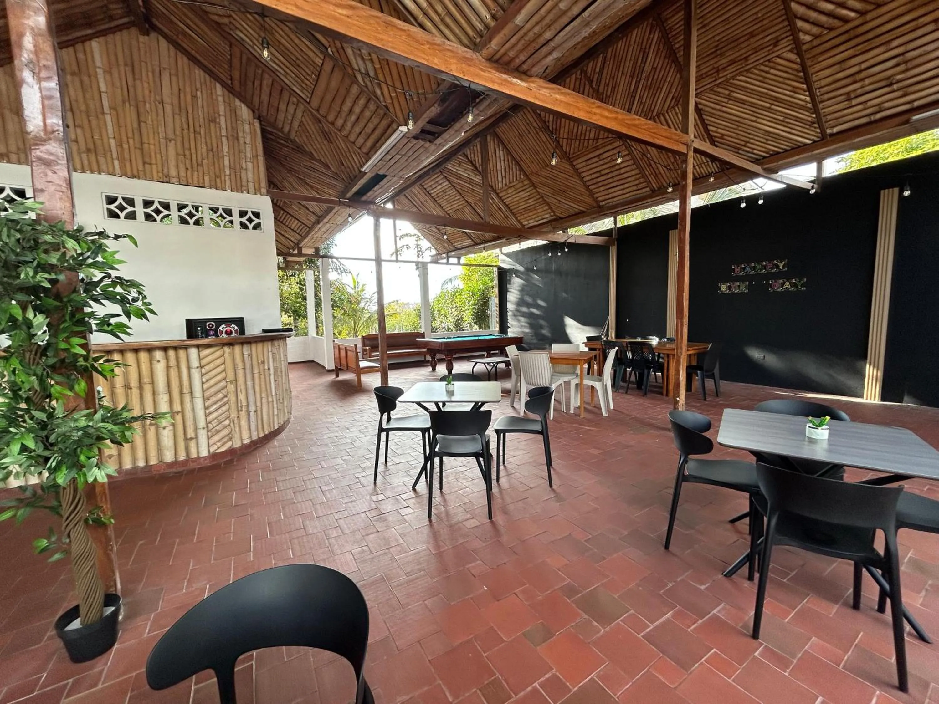 Restaurant/places to eat in Hotel Mar Azul