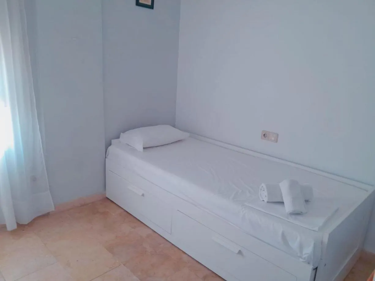 Bedroom, Bed in Las torres Alquilevante