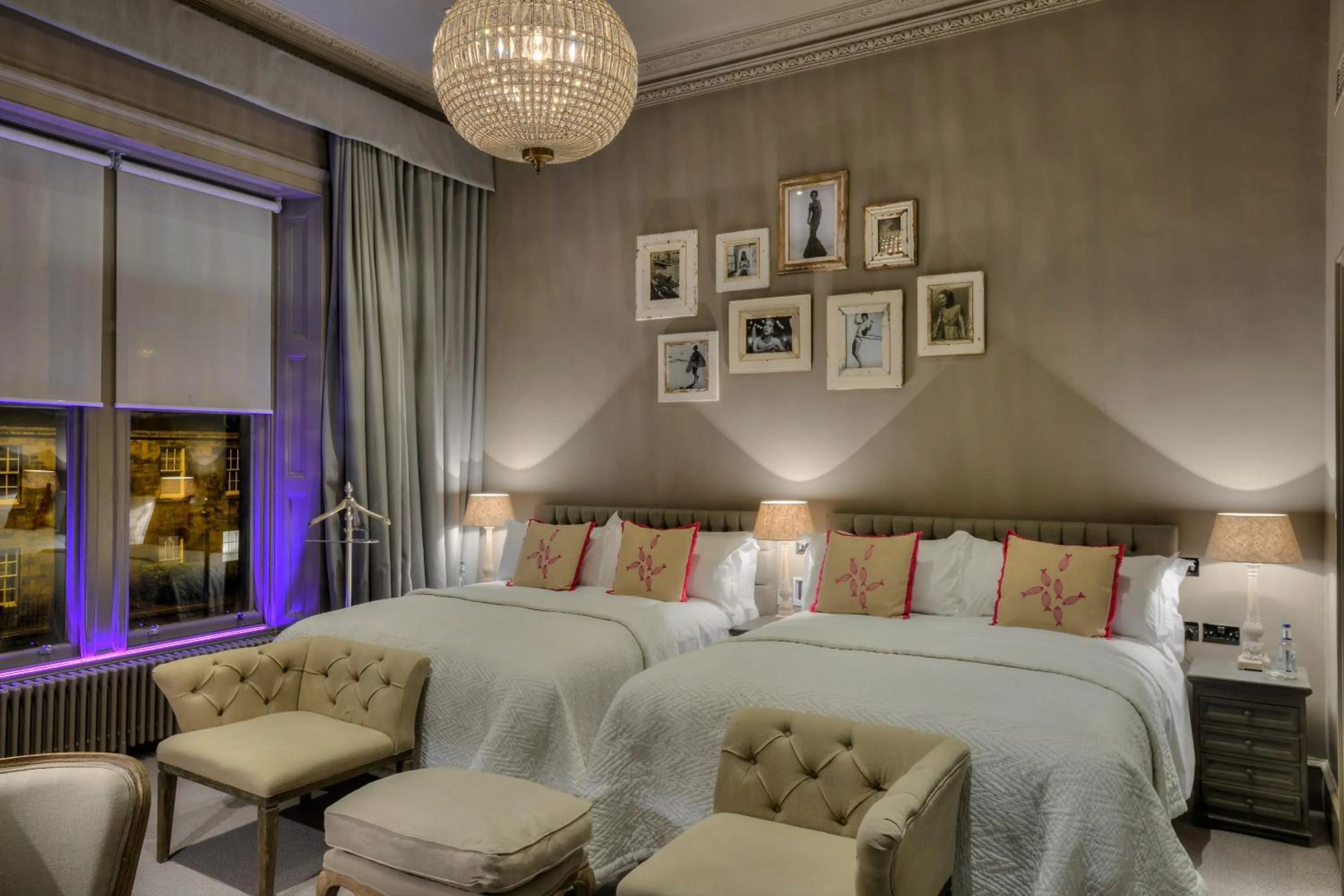 Bed in Murrayfield Hotel