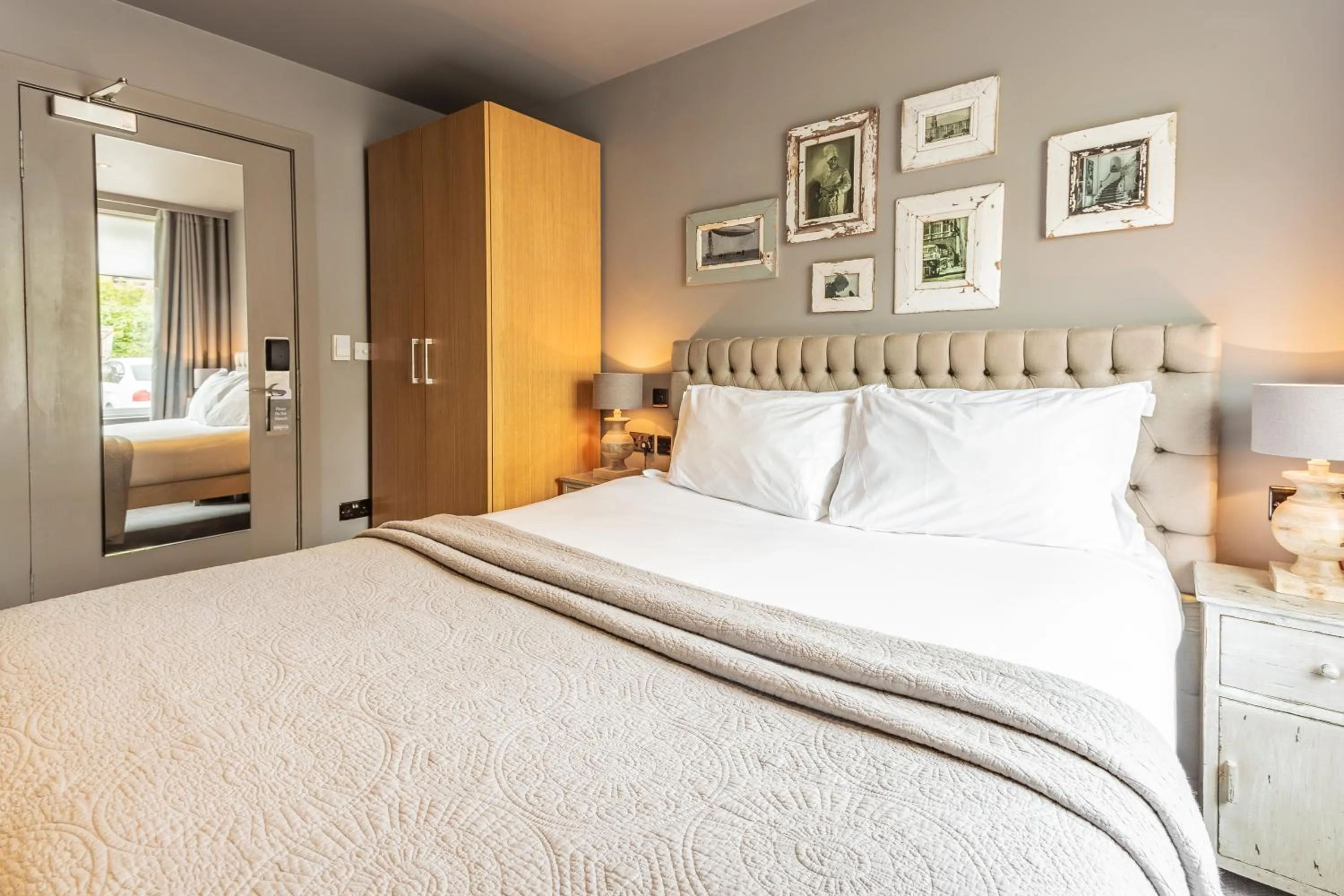 Bedroom, Bed in Murrayfield Hotel