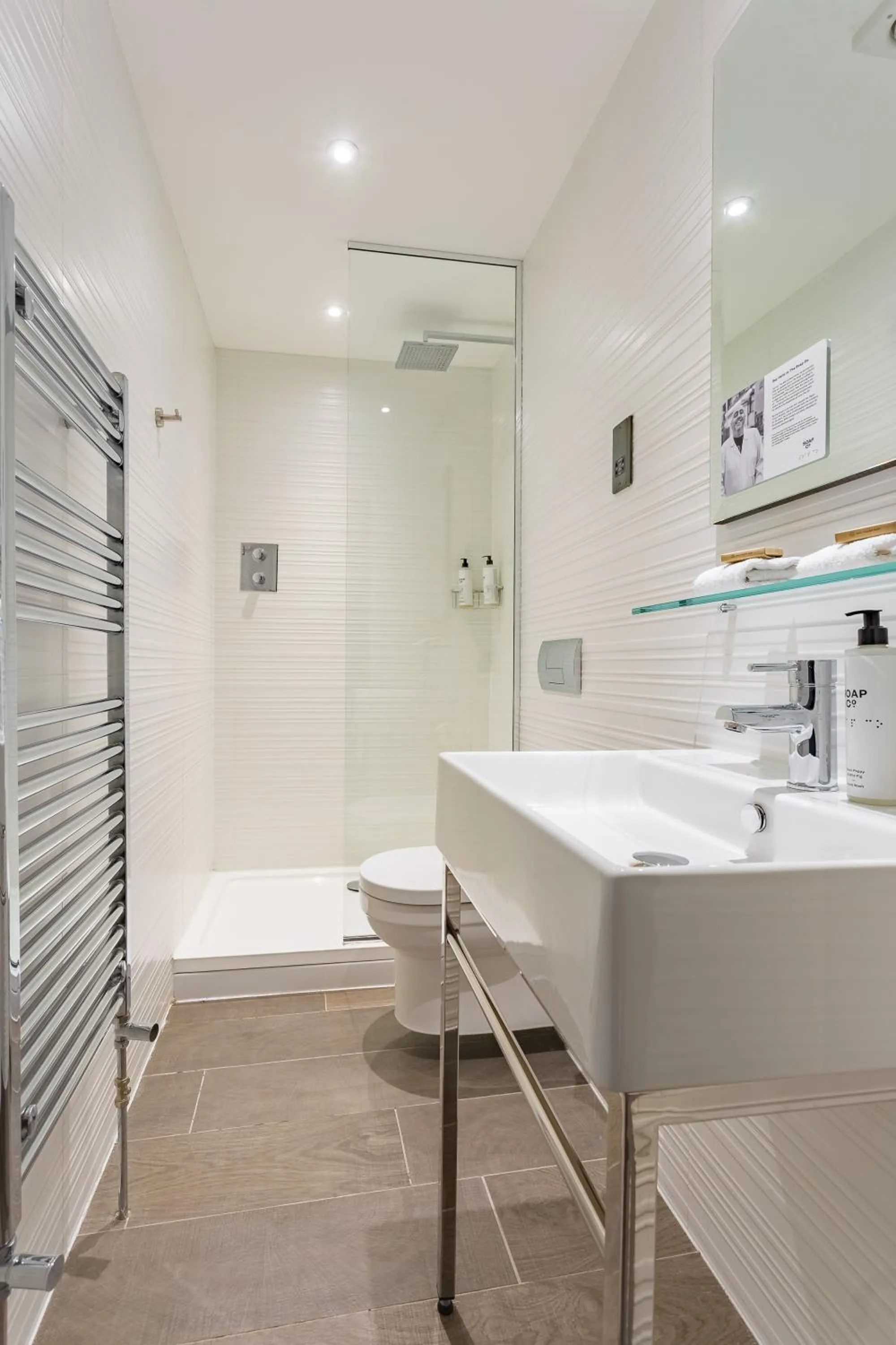 Shower in Murrayfield Hotel