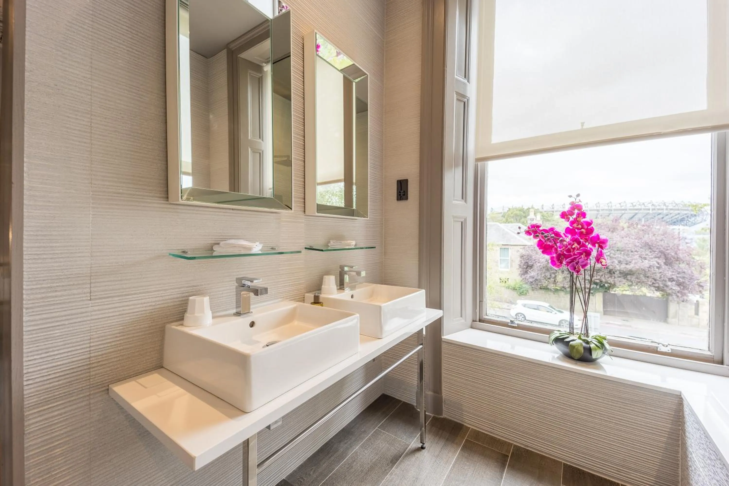 Bathroom in Murrayfield Hotel