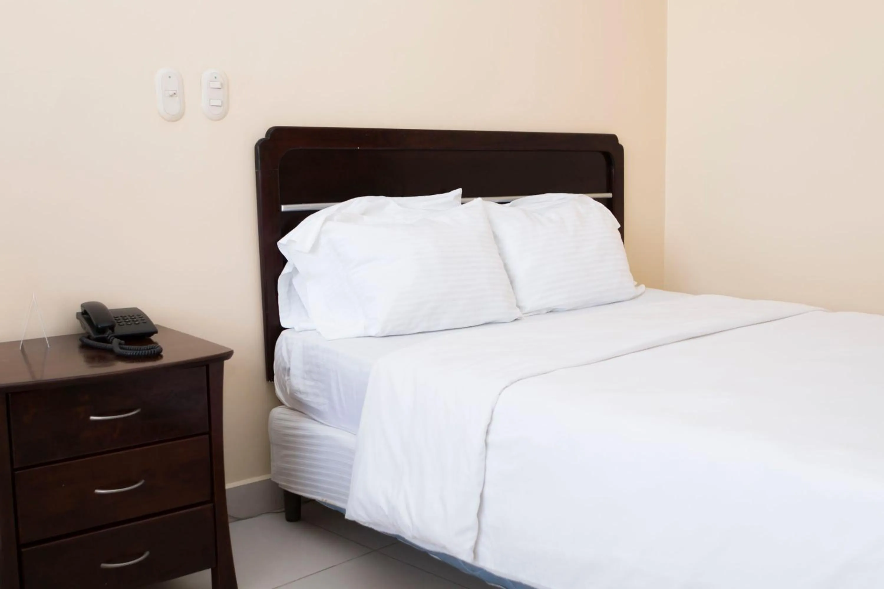 Bedroom, Bed in Hotel Novo