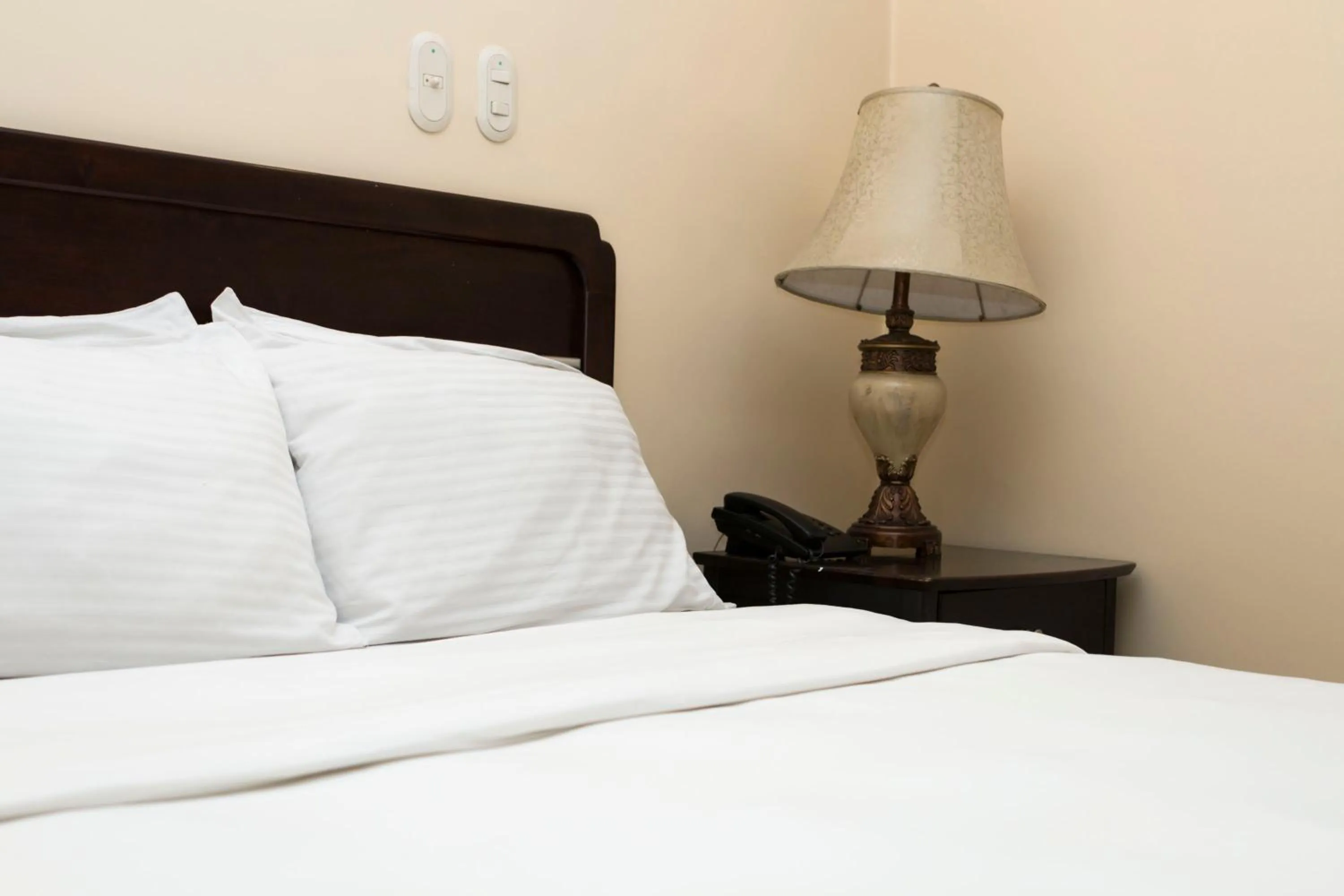 Bedroom, Bed in Hotel Novo