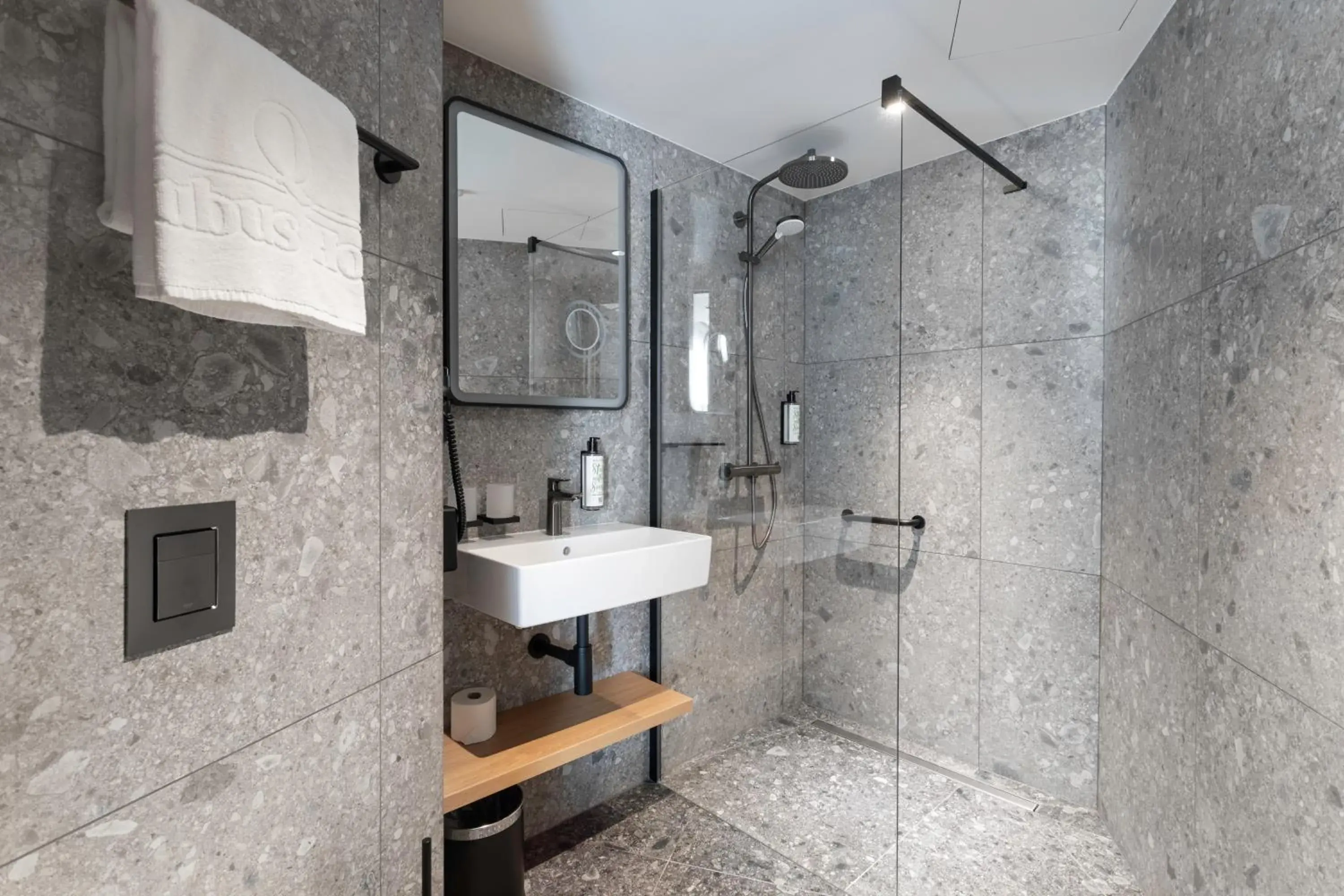 Single Room in Qubus Hotel Katowice Single Room in Qubus Hotel Katowice