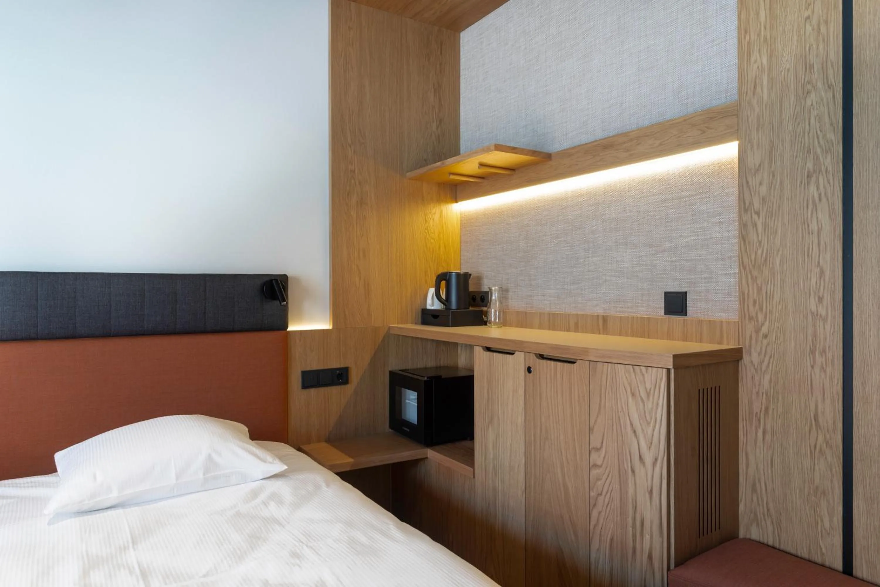 Coffee/tea facilities, Bed in Qubus Hotel Katowice