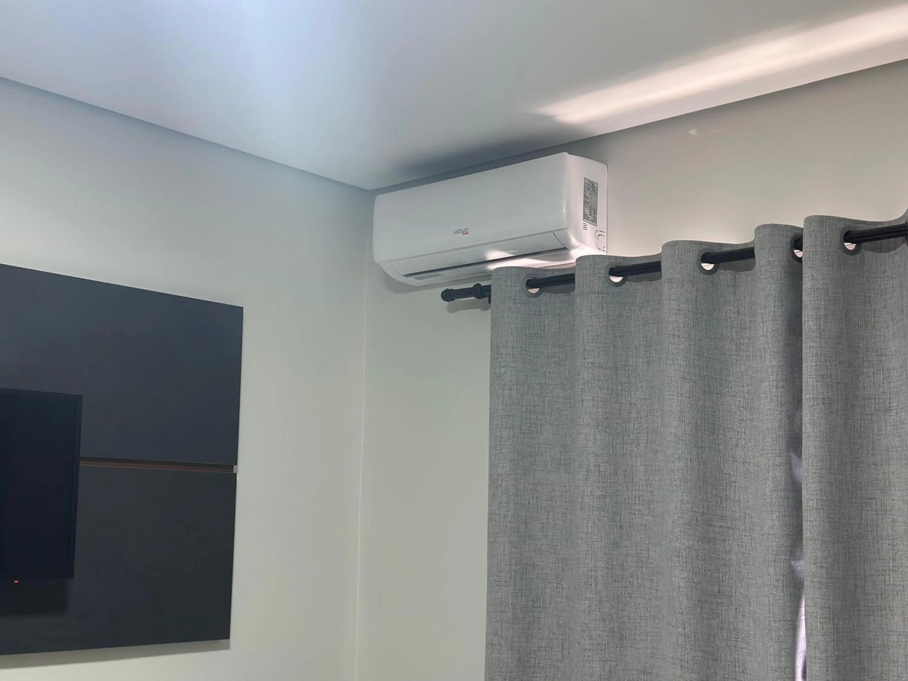 air conditioner in Hotel 7 Quedas