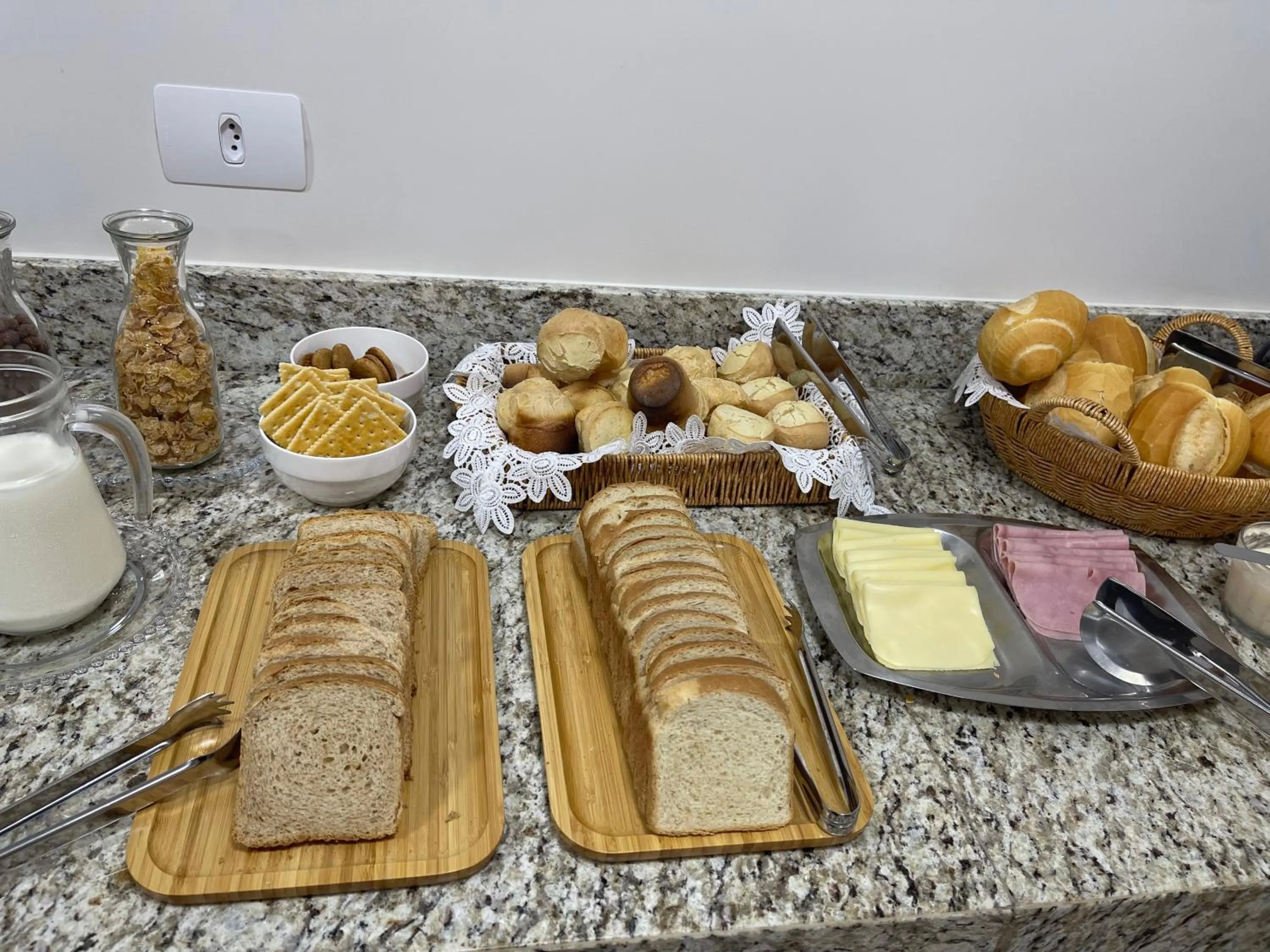 Breakfast in Hotel 7 Quedas