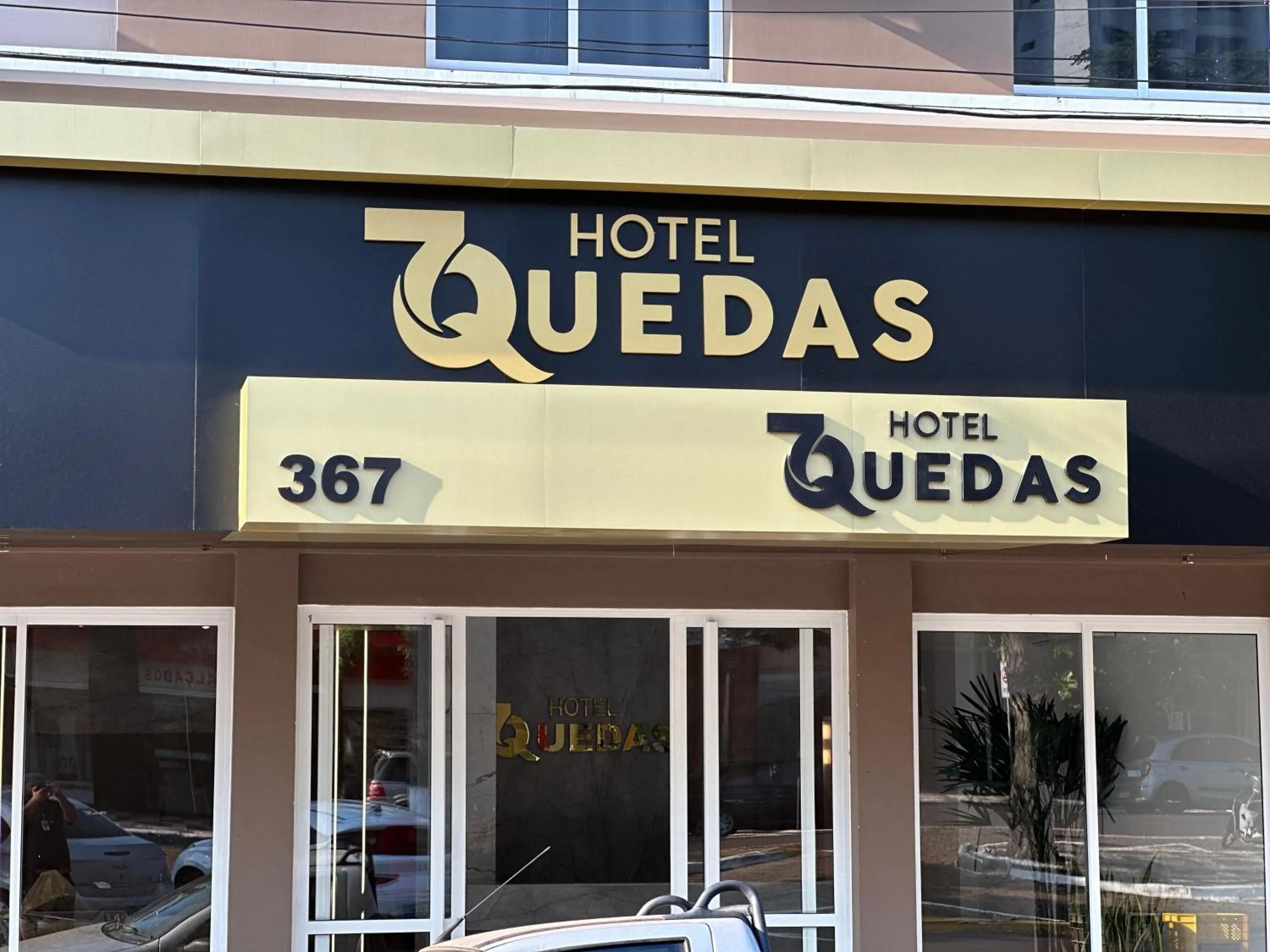 Facade/entrance in Hotel 7 Quedas