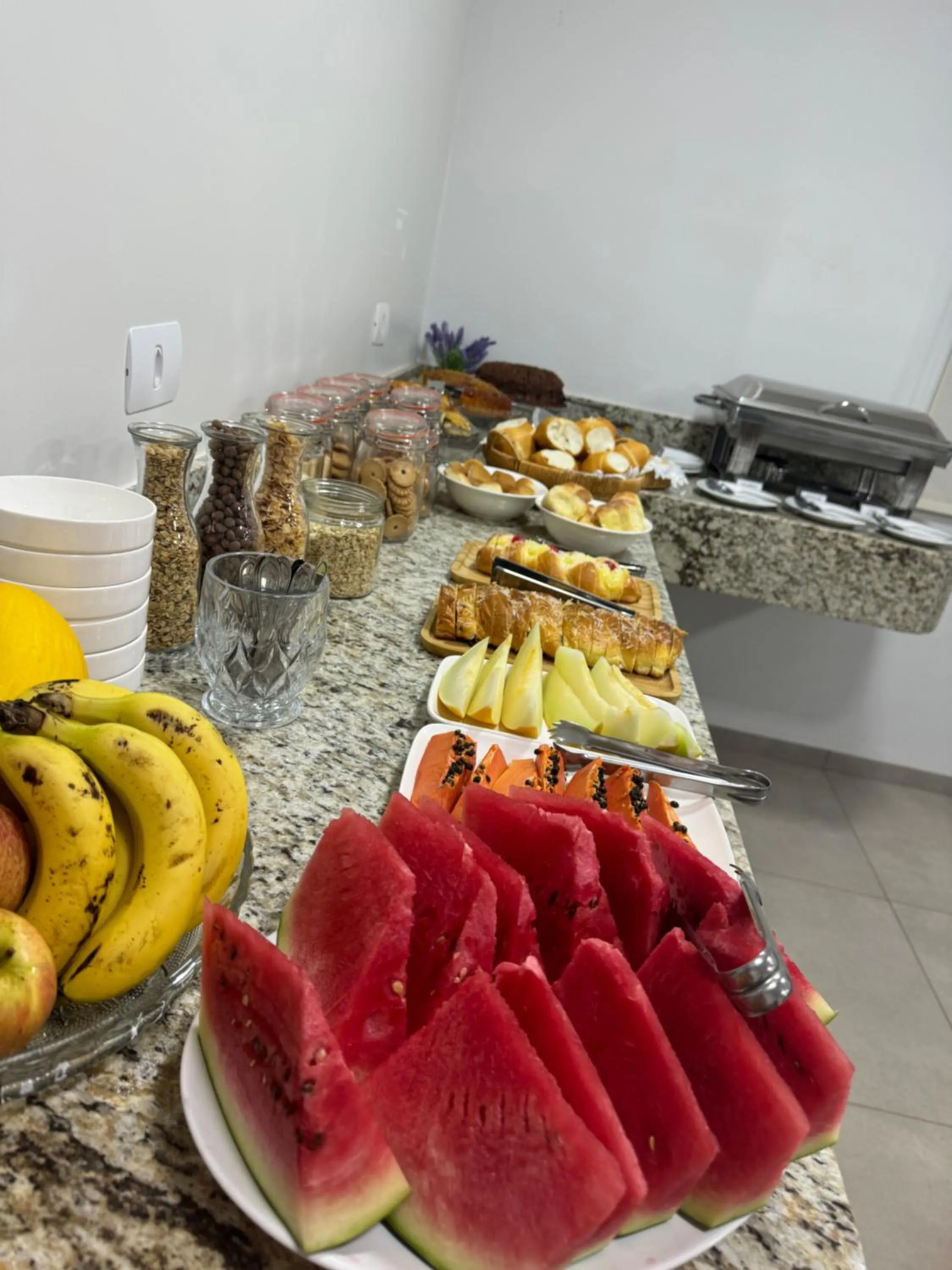 Buffet breakfast in Hotel 7 Quedas