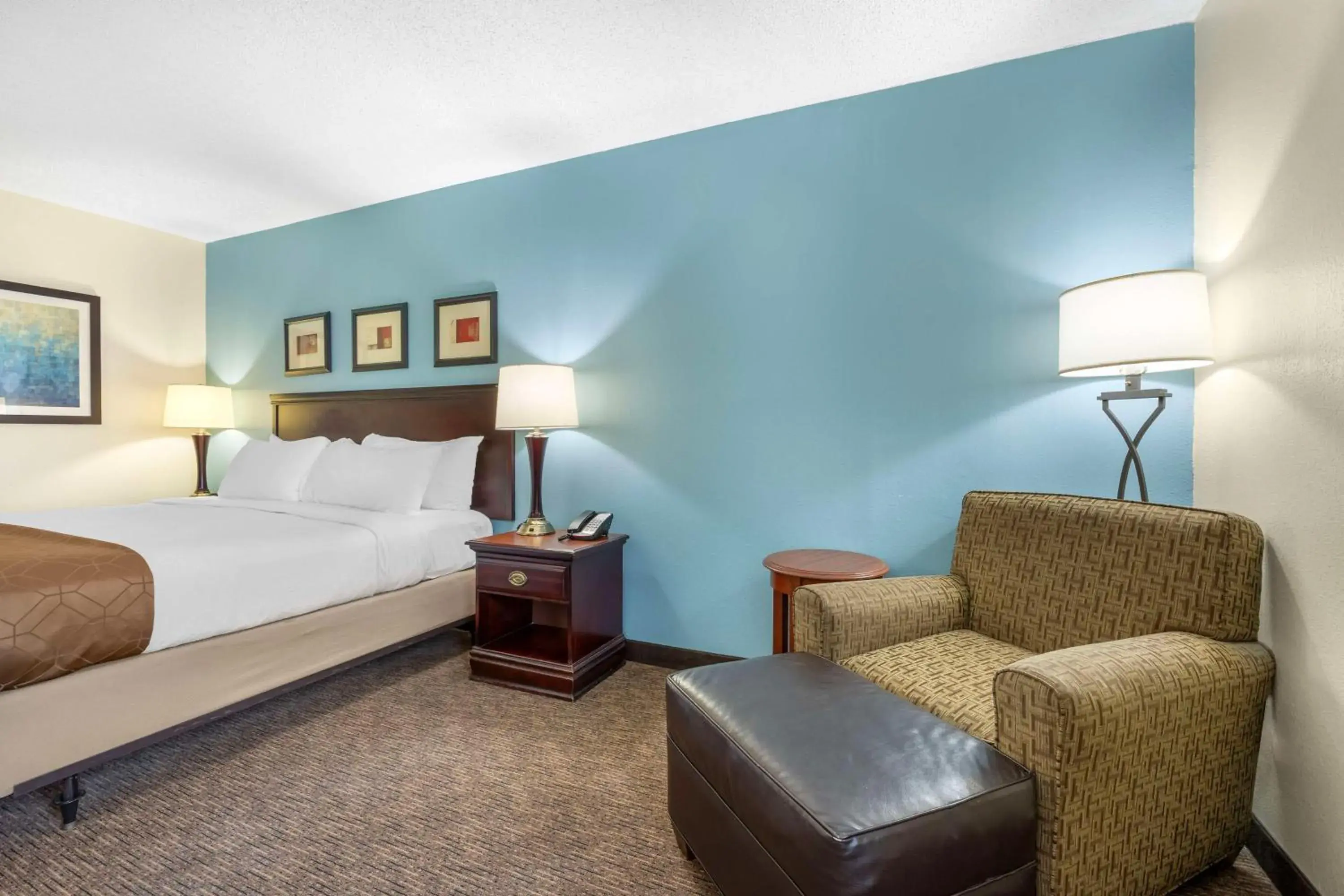 Bedroom, Bed in Best Western Plus Sikeston Bedroom, Bed in Best Western Plus Sikeston