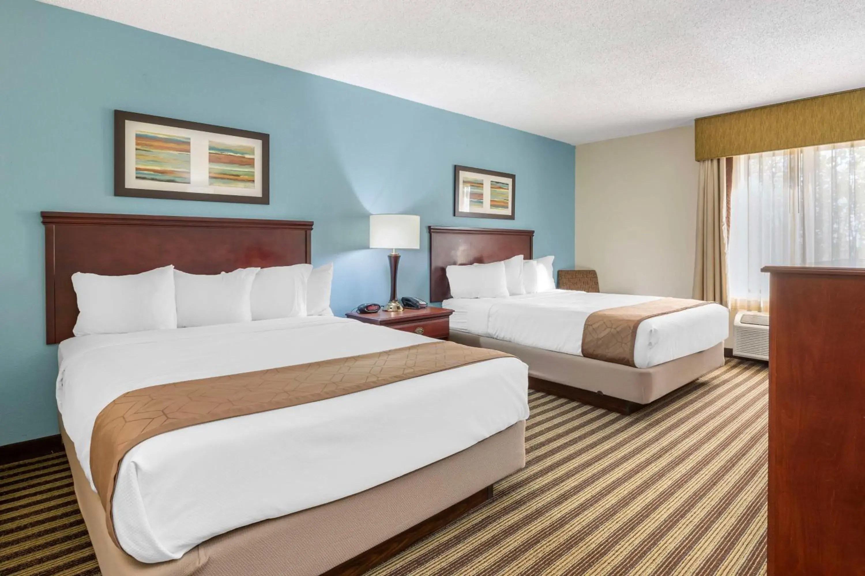 Queen Room with Two Queen Beds - Non Smoking in Best Western Plus Sikeston Queen Room with Two Queen Beds - Non Smoking in Best Western Plus Sikeston
