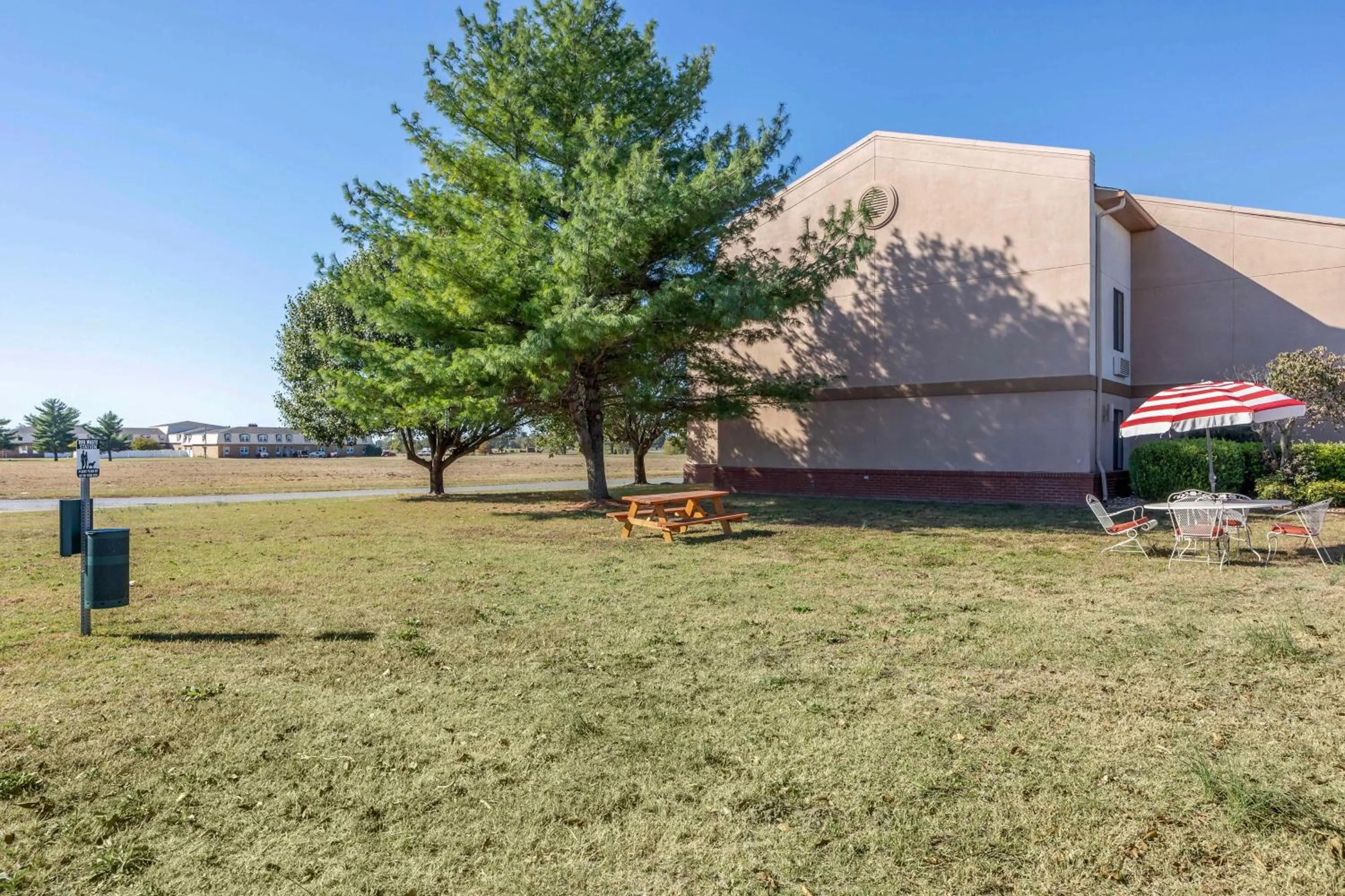 Property building in Best Western Plus Sikeston