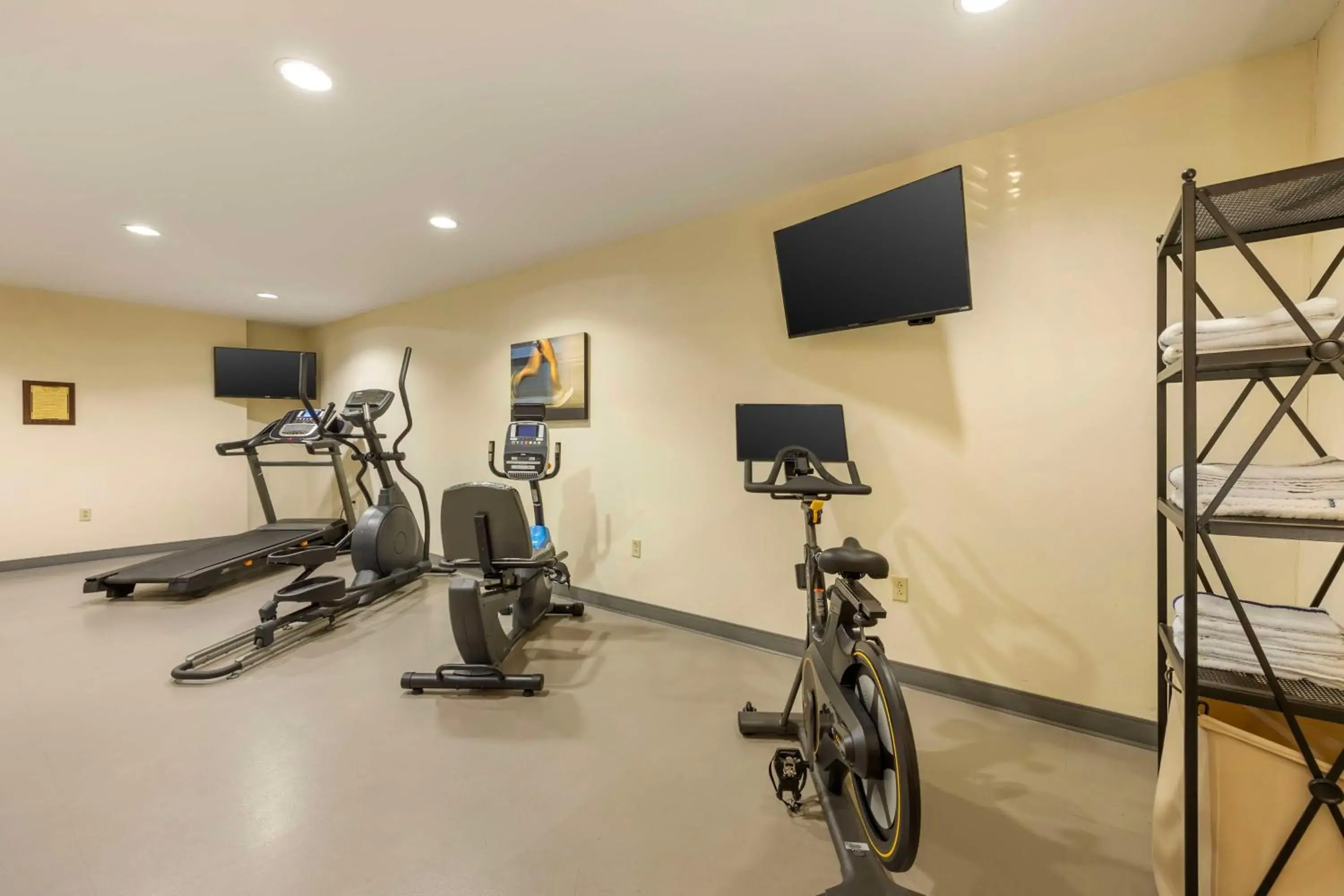 Fitness centre/facilities in Best Western Plus Sikeston Fitness centre/facilities in Best Western Plus Sikeston