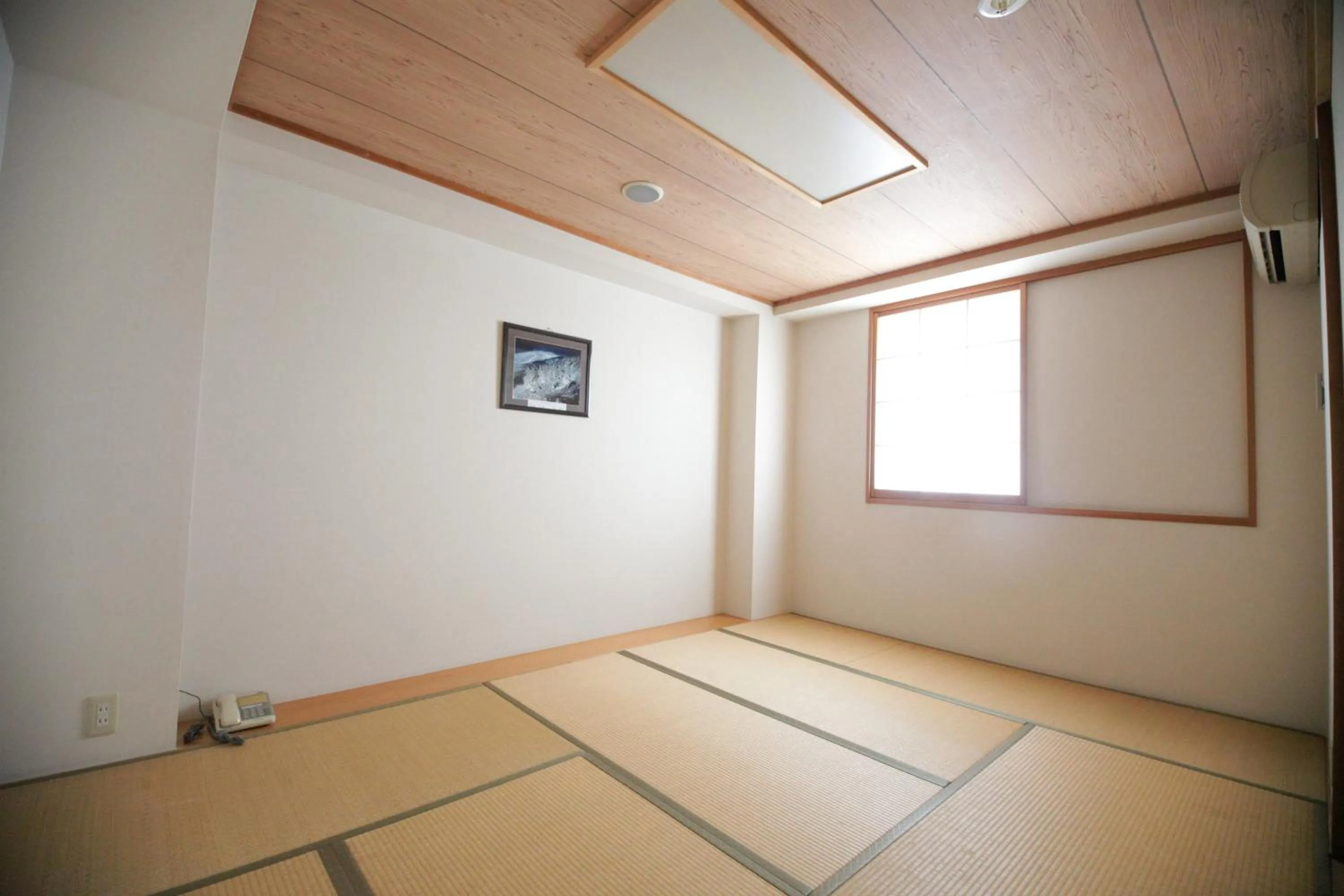 Photo of the whole room in Kuretake Inn Gotemba Inter Gold Cabin