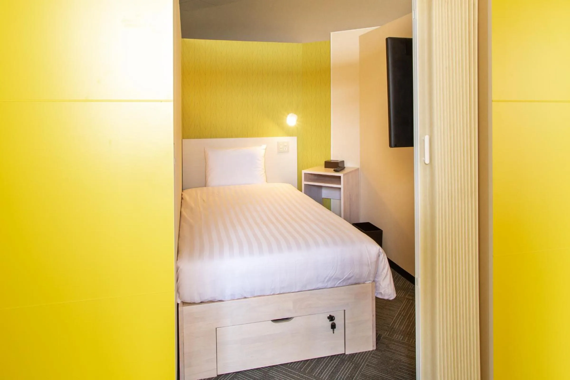 Bedroom, Bed in Kuretake Inn Gotemba Inter Gold Cabin