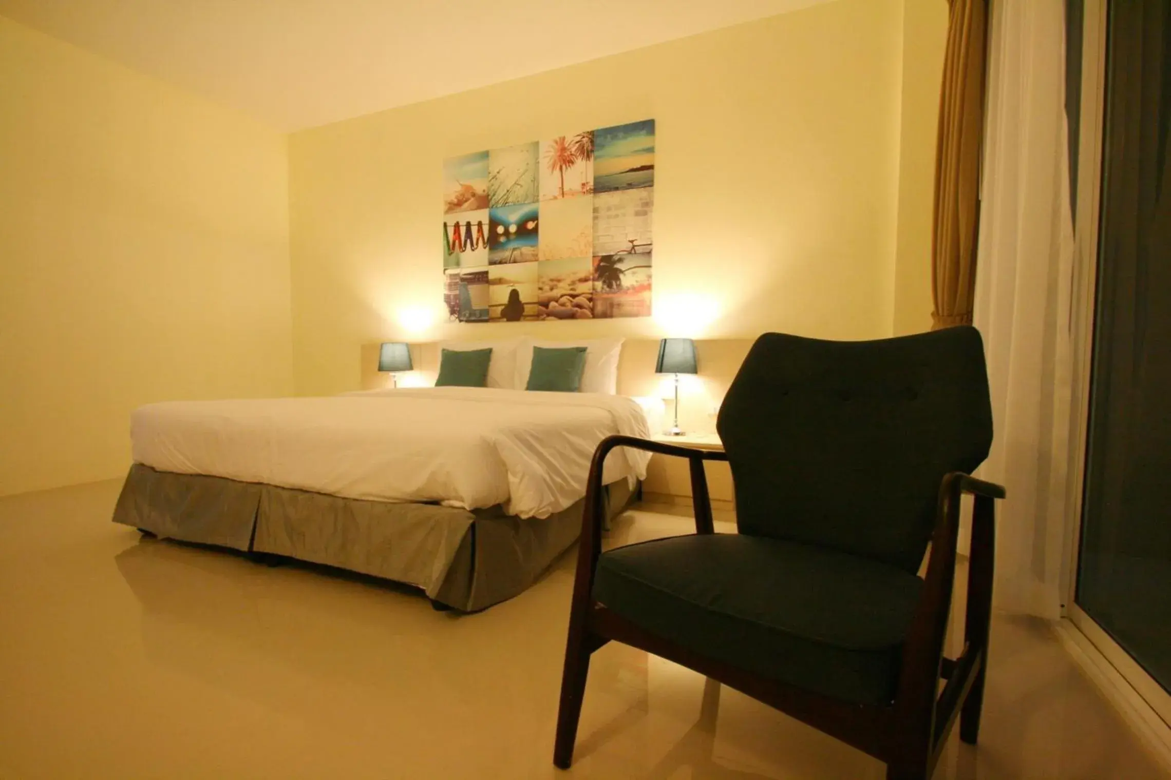 Bed in Apo Hotel Bed in Apo Hotel