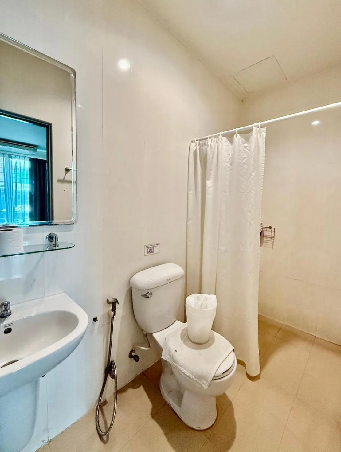 Bathroom in Apo Hotel