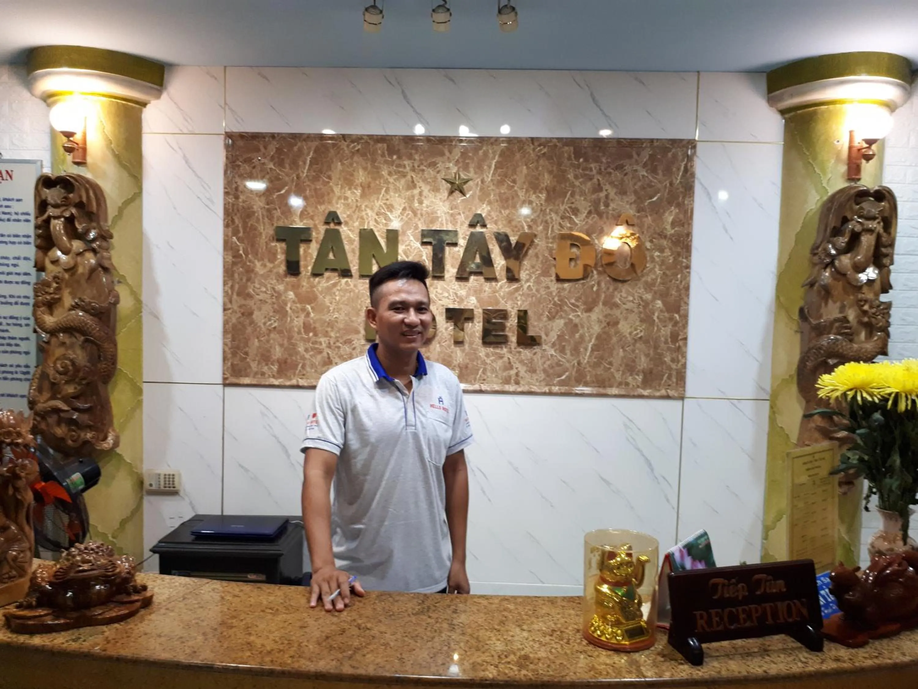 Lobby or reception in Tan Tay Do Hotel