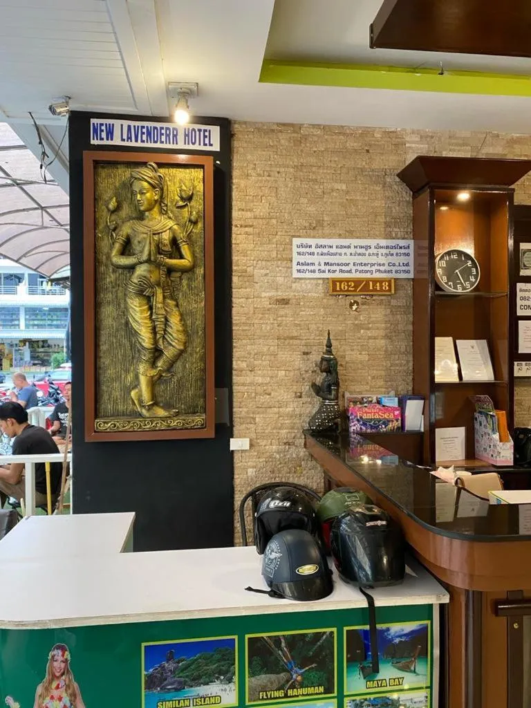 Facade/entrance in New Lavender Hotel Patong