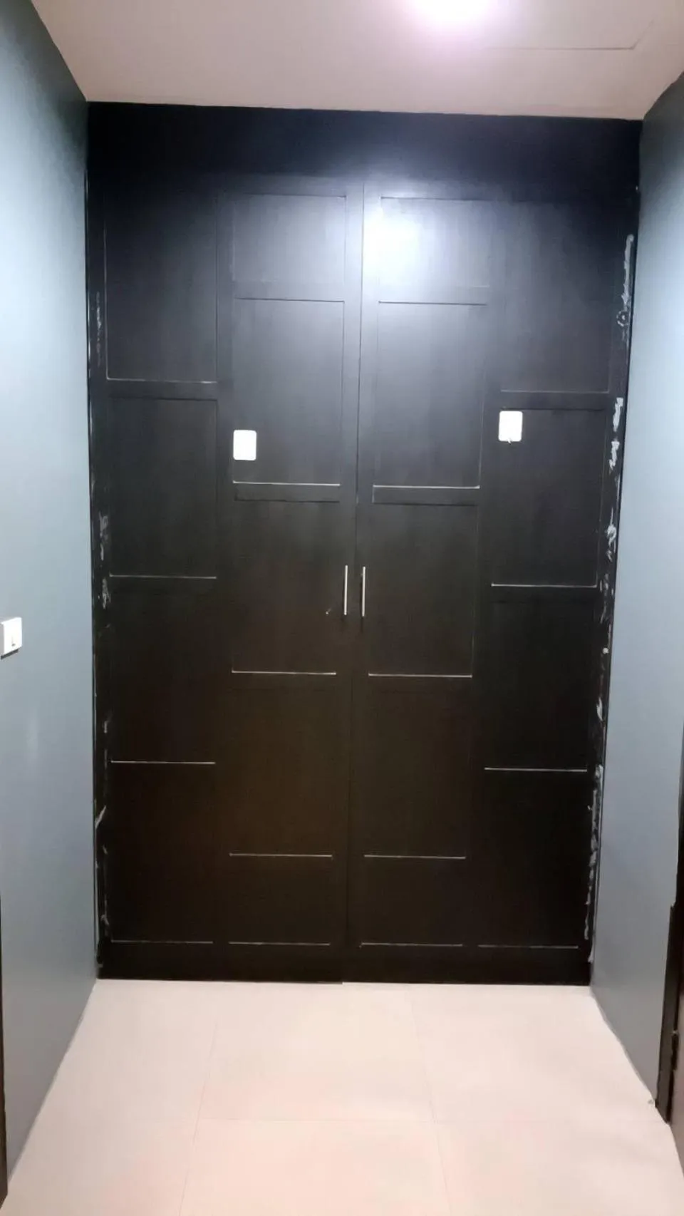 wardrobe in New Lavender Hotel Patong
